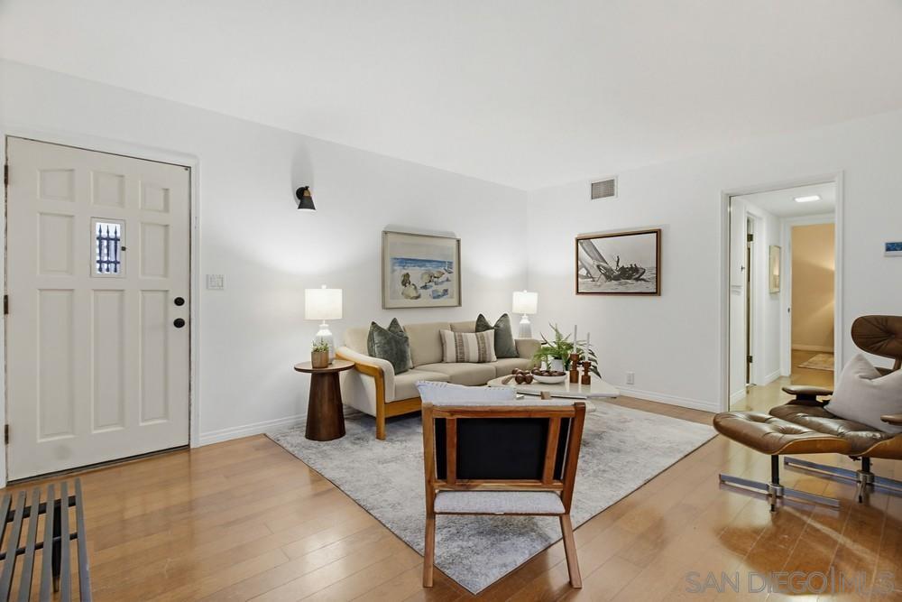 Detail Gallery Image 14 of 75 For 829-31  Avalon Ct, San Diego,  CA 92109 - – Beds | – Baths