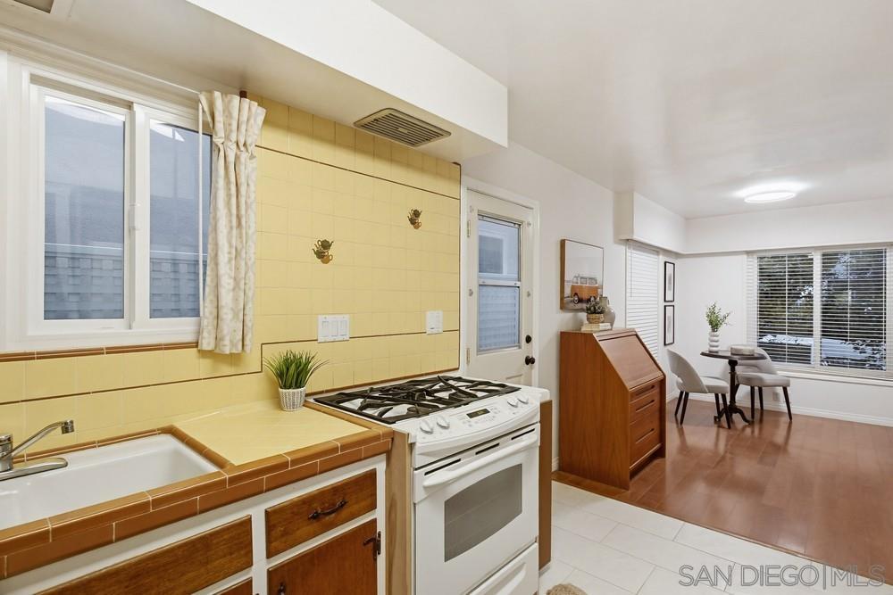 Detail Gallery Image 23 of 75 For 829-31  Avalon Ct, San Diego,  CA 92109 - – Beds | – Baths