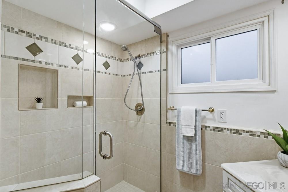 Detail Gallery Image 26 of 75 For 829-31  Avalon Ct, San Diego,  CA 92109 - – Beds | – Baths