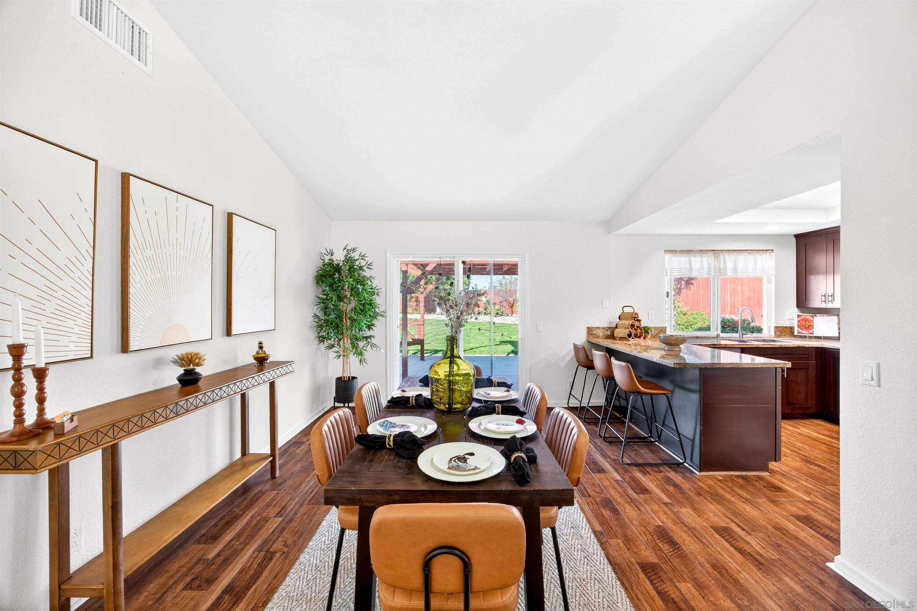 Detail Gallery Image 15 of 61 For 139  Ely St, Oceanside,  CA 92054 - 4 Beds | 2 Baths