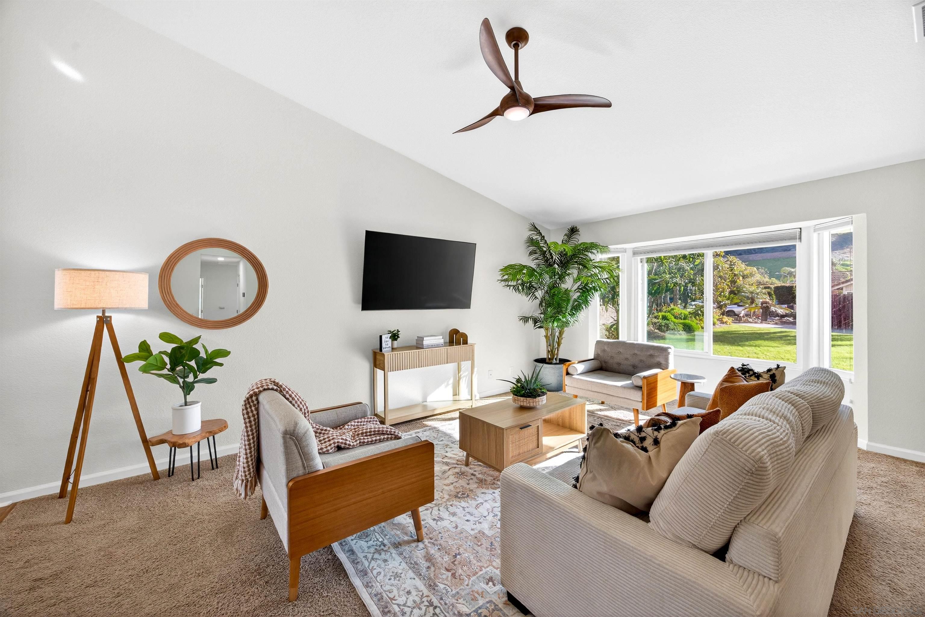 Detail Gallery Image 3 of 61 For 139  Ely St, Oceanside,  CA 92054 - 4 Beds | 2 Baths