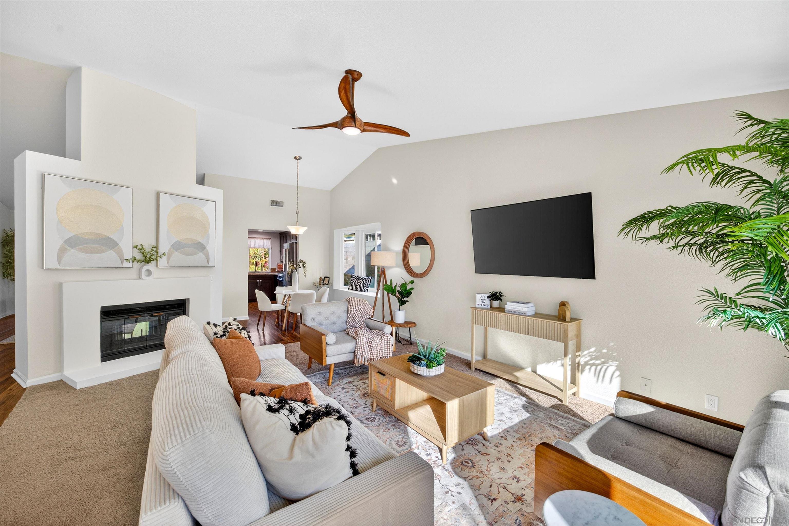 Detail Gallery Image 4 of 61 For 139  Ely St, Oceanside,  CA 92054 - 4 Beds | 2 Baths