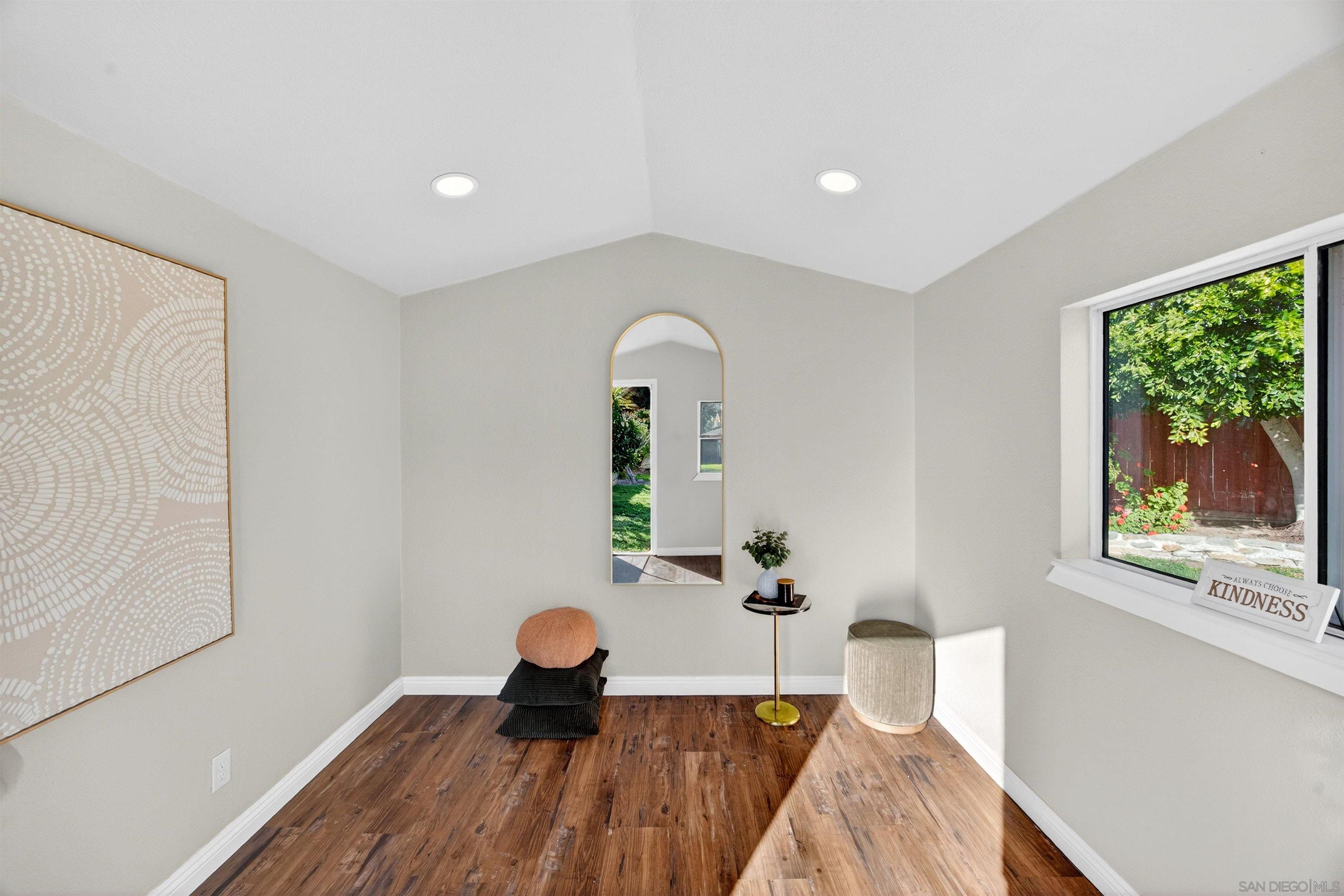 Detail Gallery Image 39 of 61 For 139  Ely St, Oceanside,  CA 92054 - 4 Beds | 2 Baths