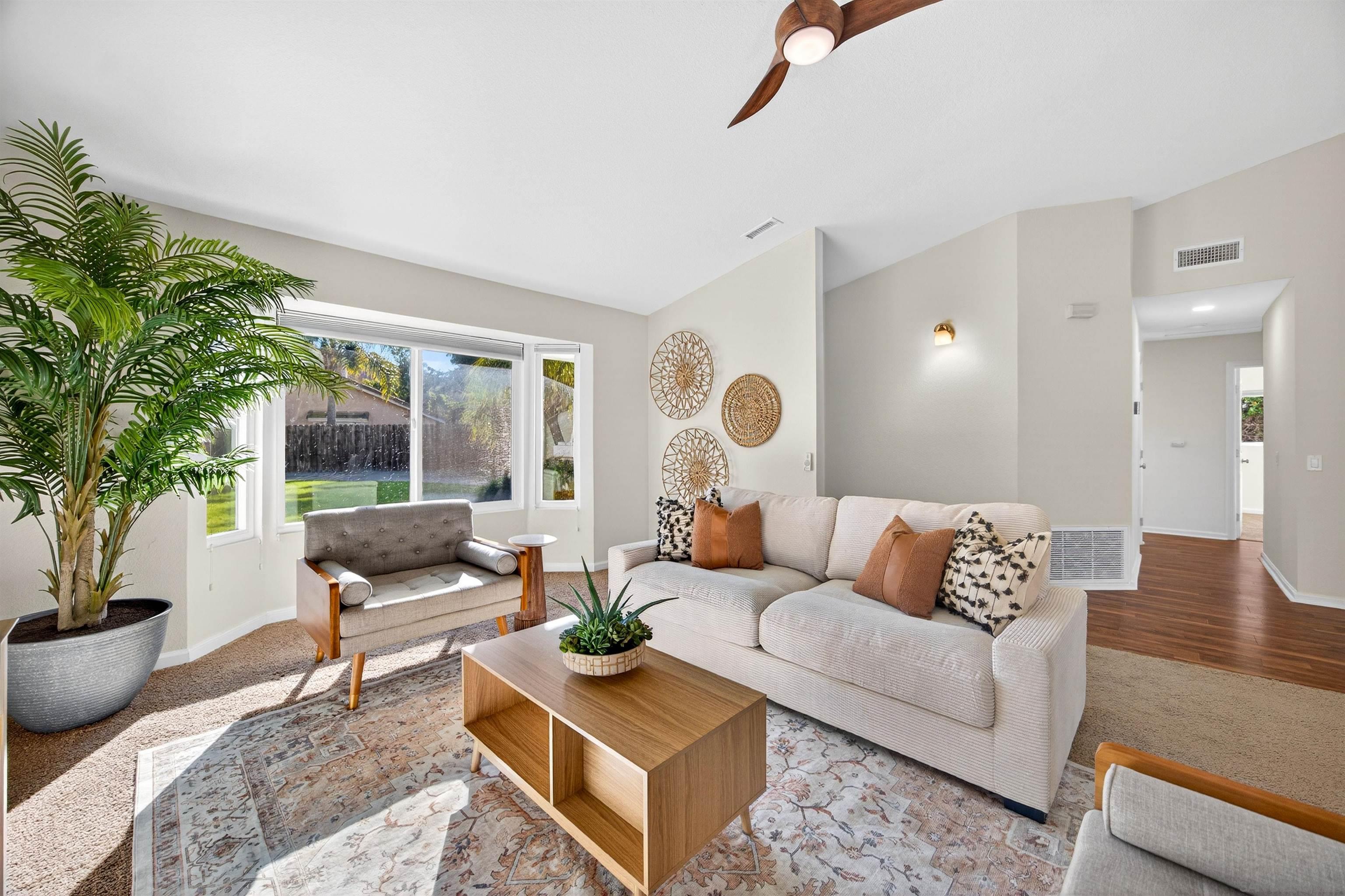 Detail Gallery Image 5 of 61 For 139  Ely St, Oceanside,  CA 92054 - 4 Beds | 2 Baths