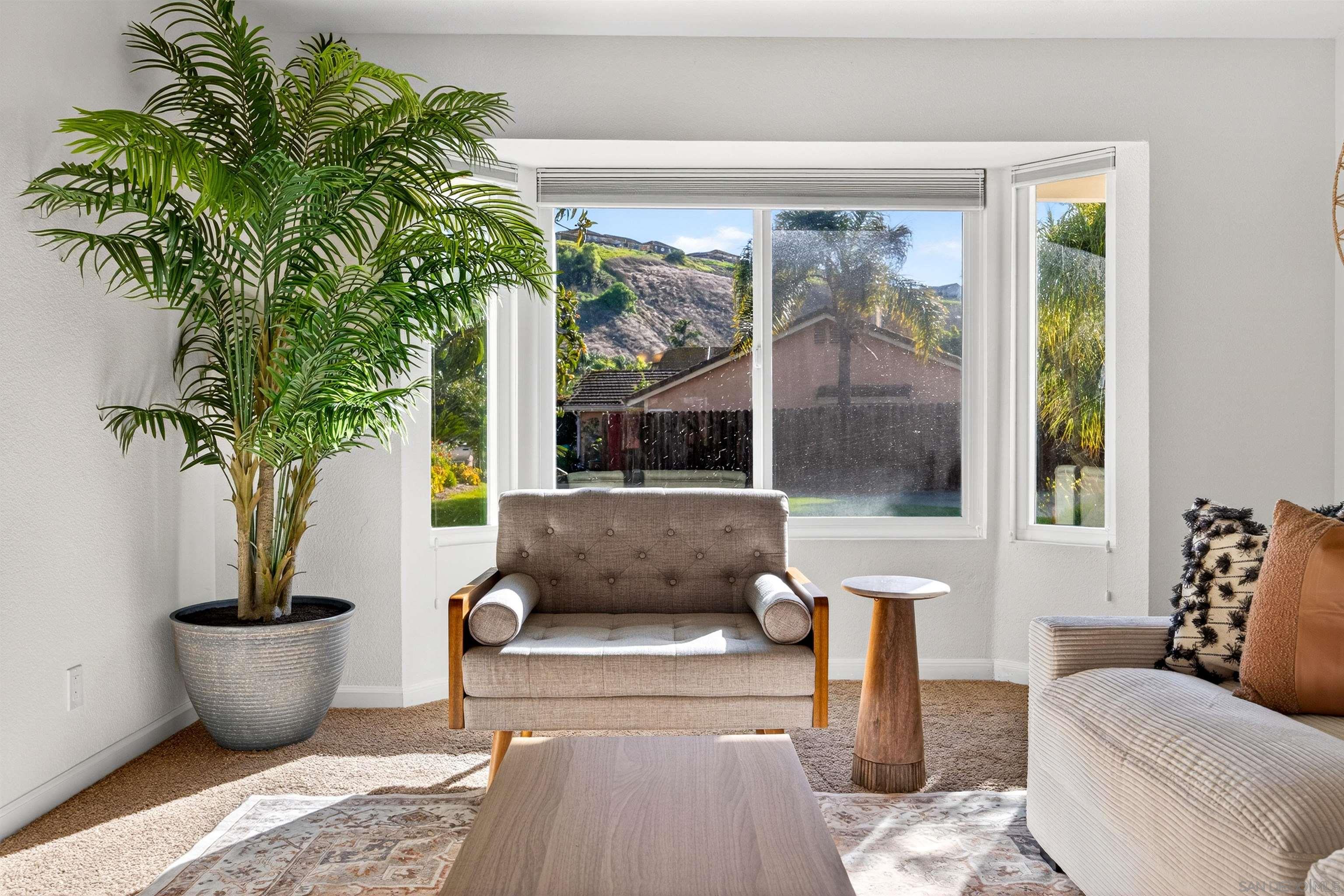 Detail Gallery Image 6 of 61 For 139  Ely St, Oceanside,  CA 92054 - 4 Beds | 2 Baths