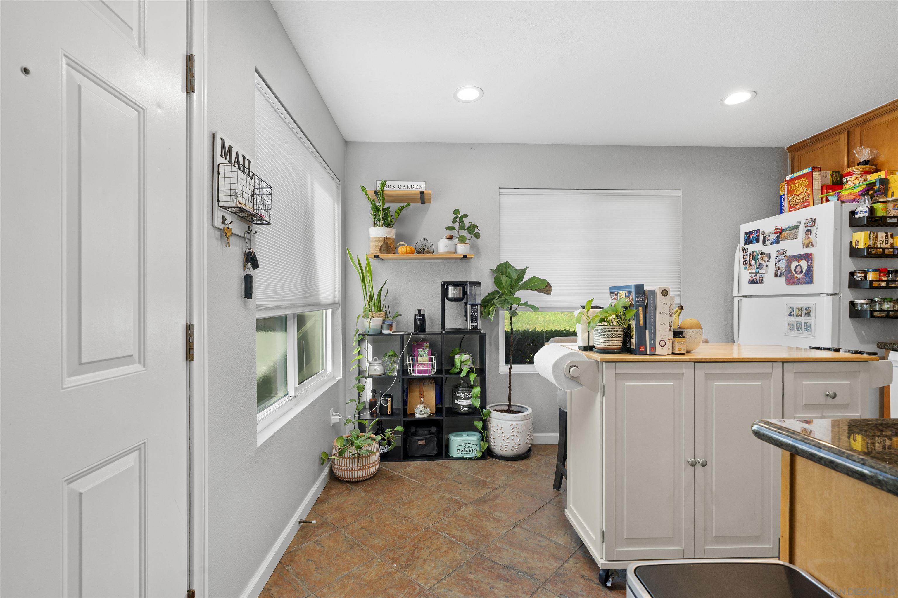 Detail Gallery Image 12 of 39 For 6333  College Grove Way  #1101 (14),  San Diego,  CA 92115 - 2 Beds | 1/1 Baths