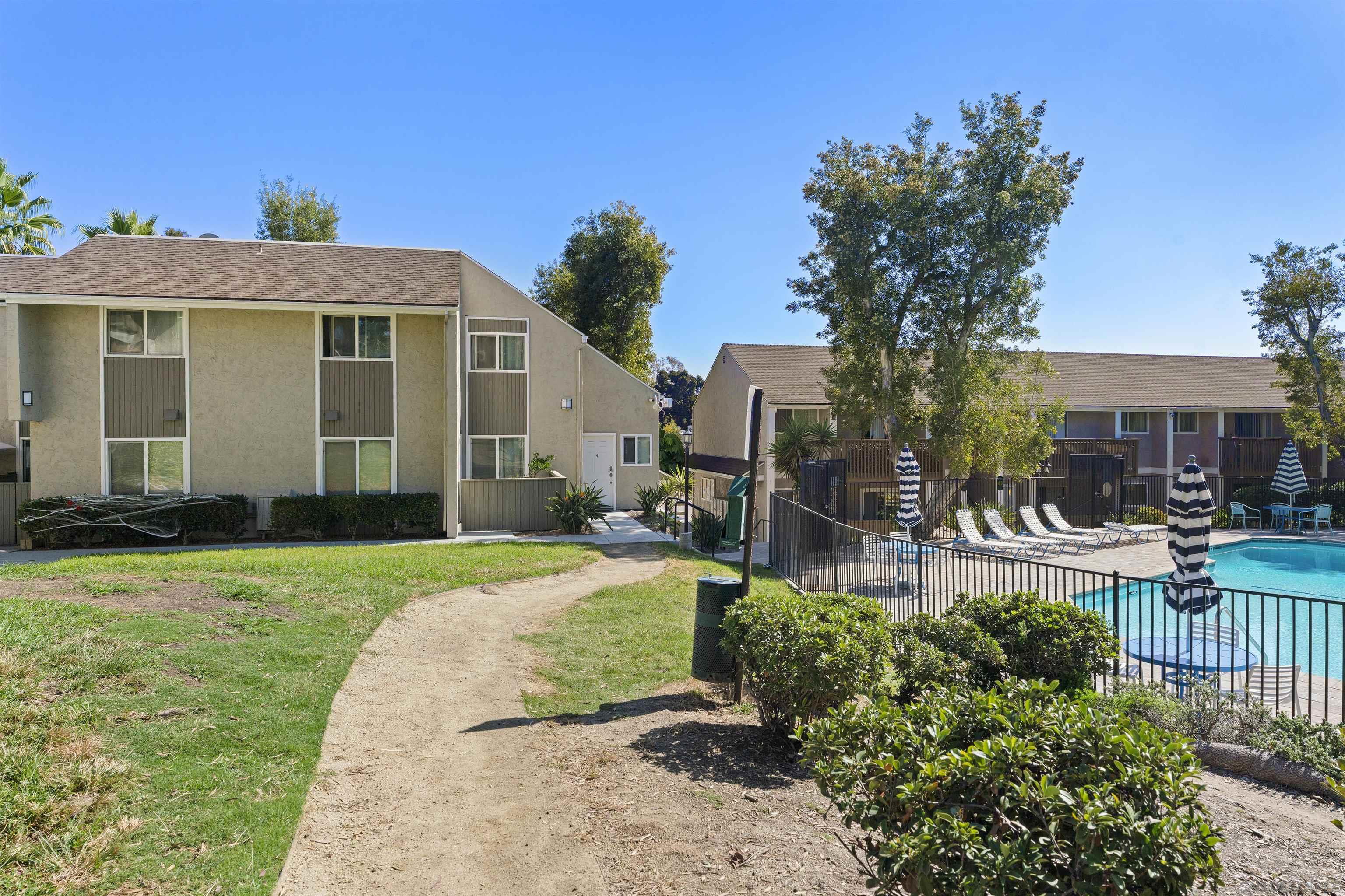 Detail Gallery Image 29 of 39 For 6333  College Grove Way  #1101 (14),  San Diego,  CA 92115 - 2 Beds | 1/1 Baths