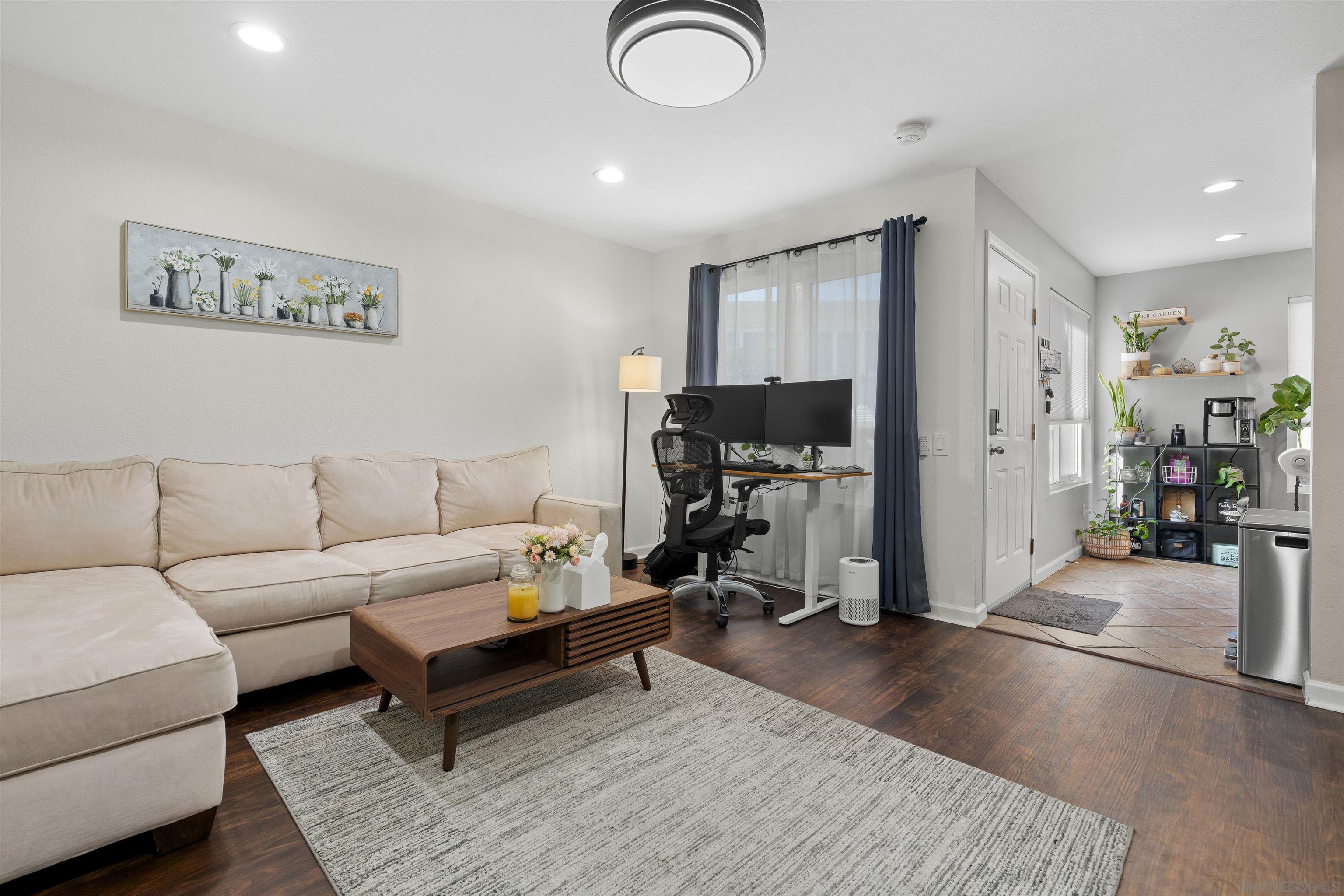 Detail Gallery Image 10 of 39 For 6333  College Grove Way  #1101 (14),  San Diego,  CA 92115 - 2 Beds | 1/1 Baths