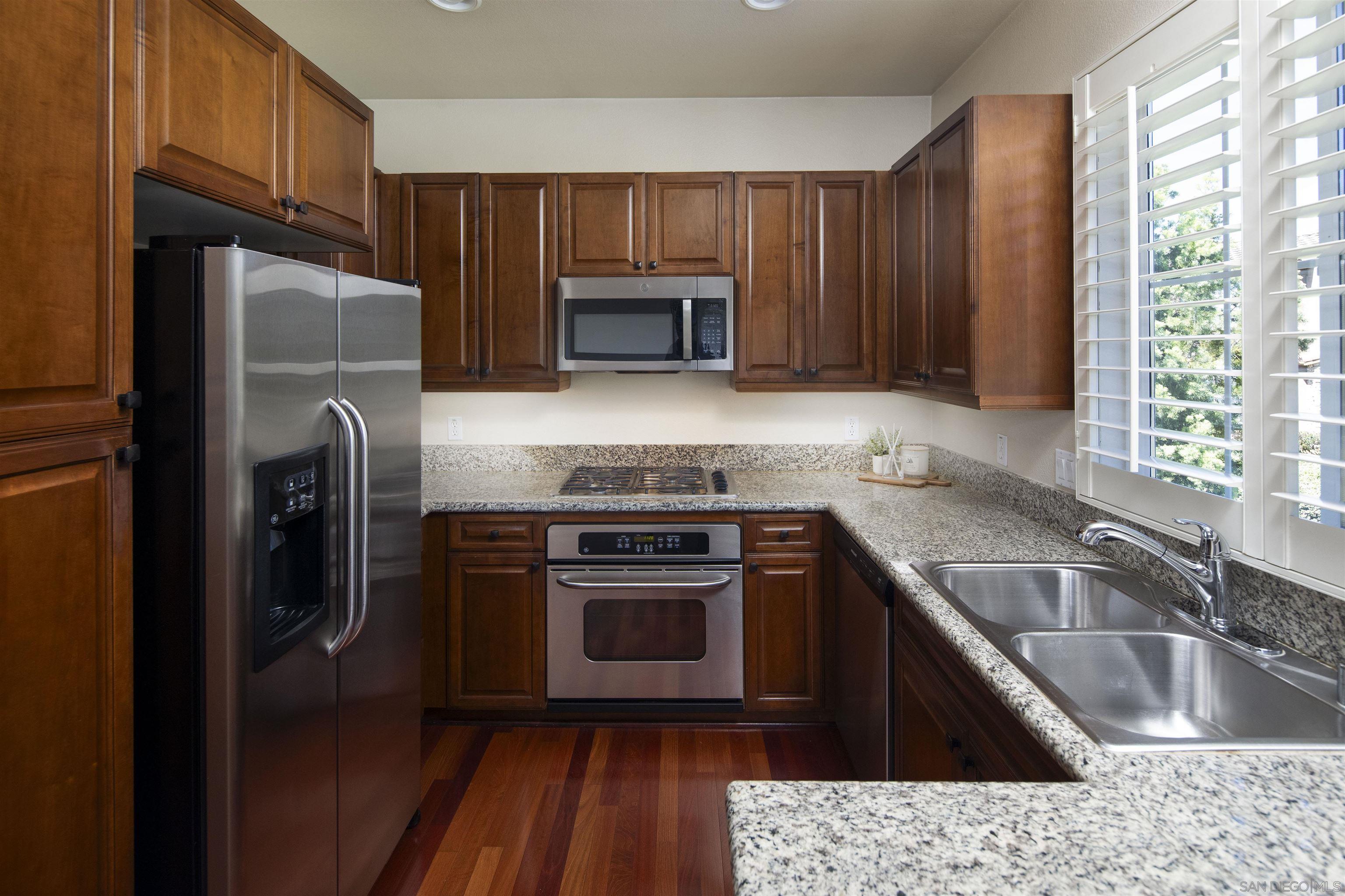 Detail Gallery Image 11 of 40 For 10910  Serafina Lane  #52,  San Diego,  CA 92128 - 2 Beds | 2 Baths