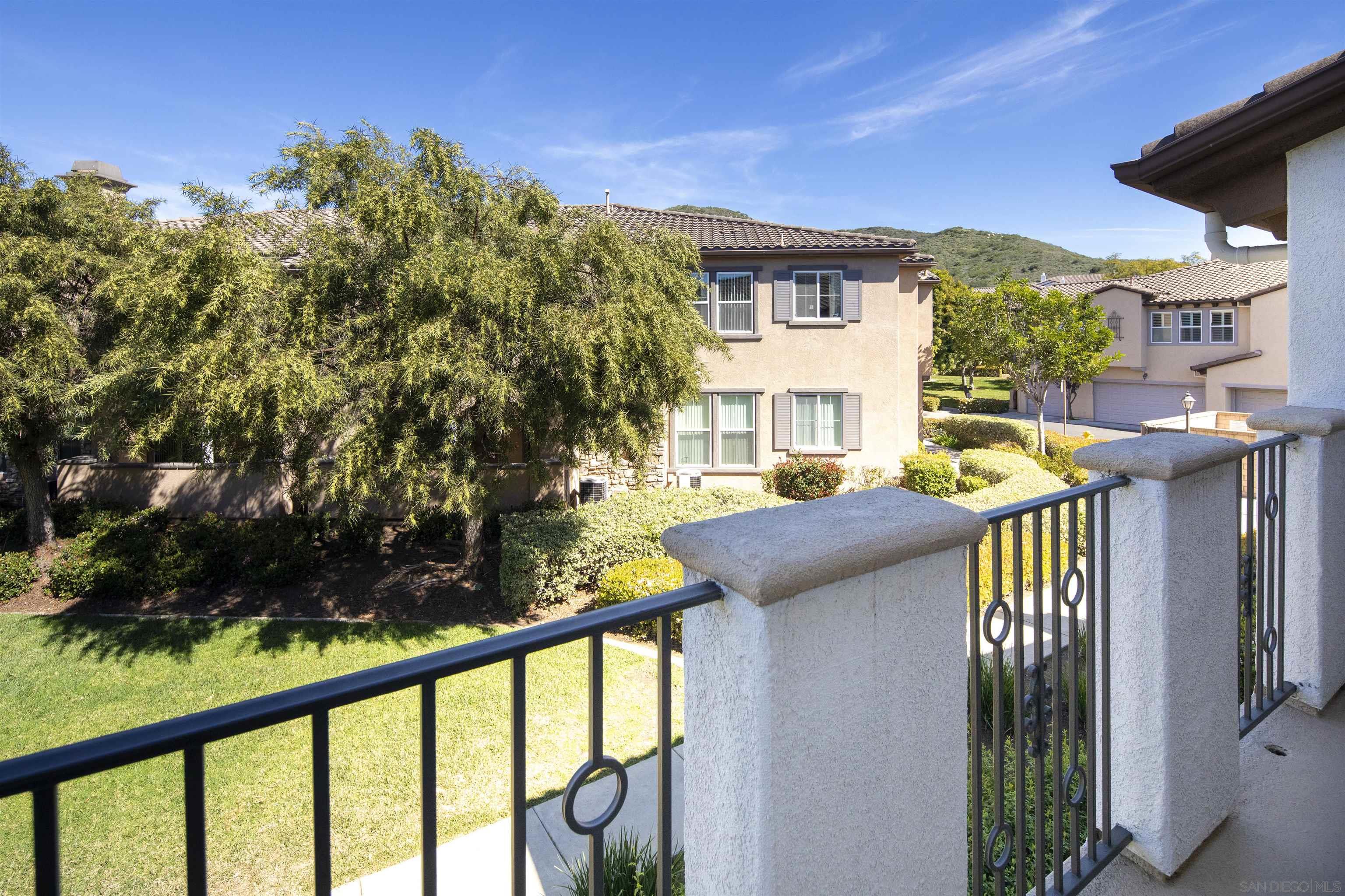 Detail Gallery Image 13 of 40 For 10910  Serafina Lane  #52,  San Diego,  CA 92128 - 2 Beds | 2 Baths