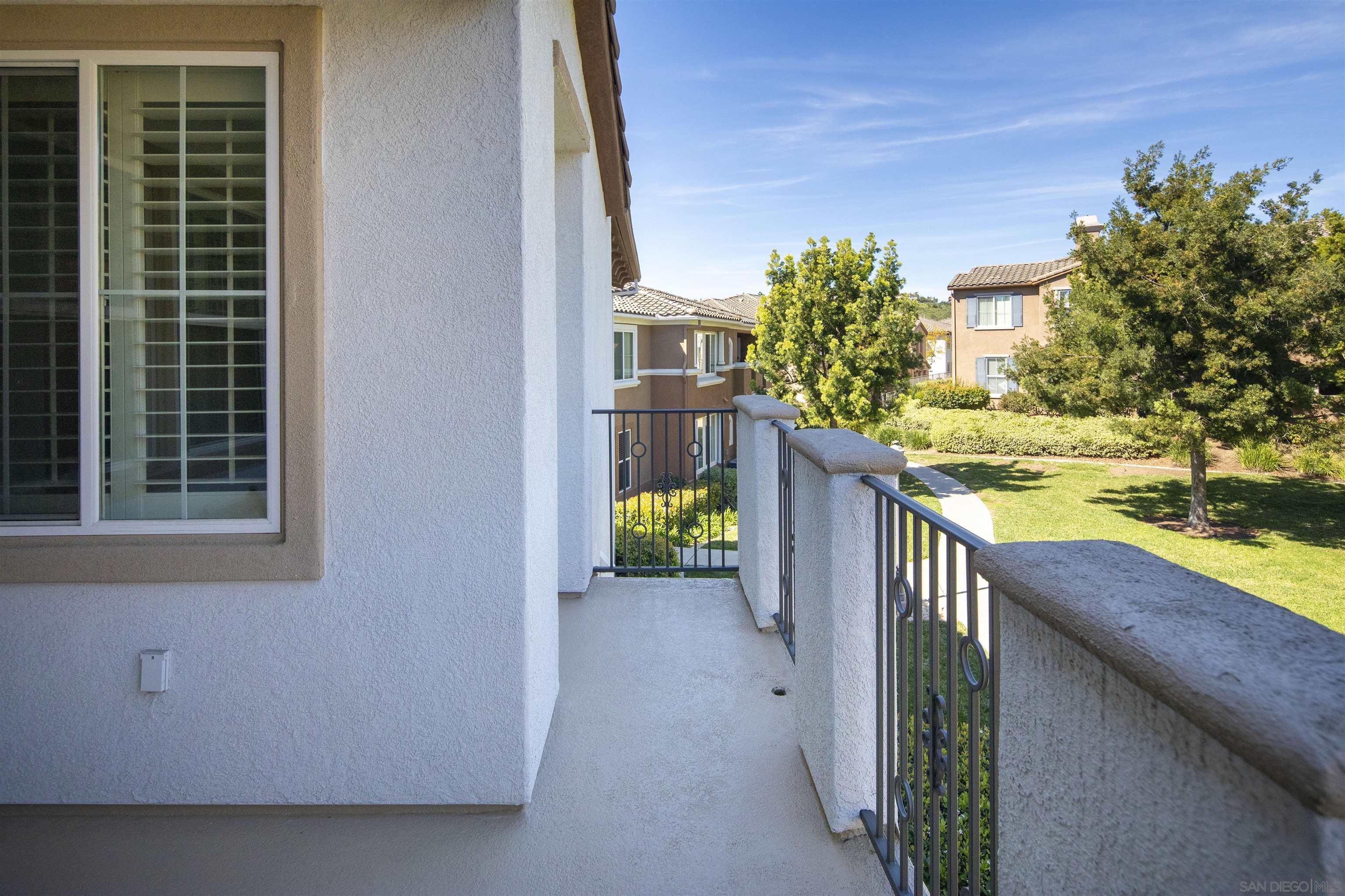 Detail Gallery Image 14 of 40 For 10910  Serafina Lane  #52,  San Diego,  CA 92128 - 2 Beds | 2 Baths