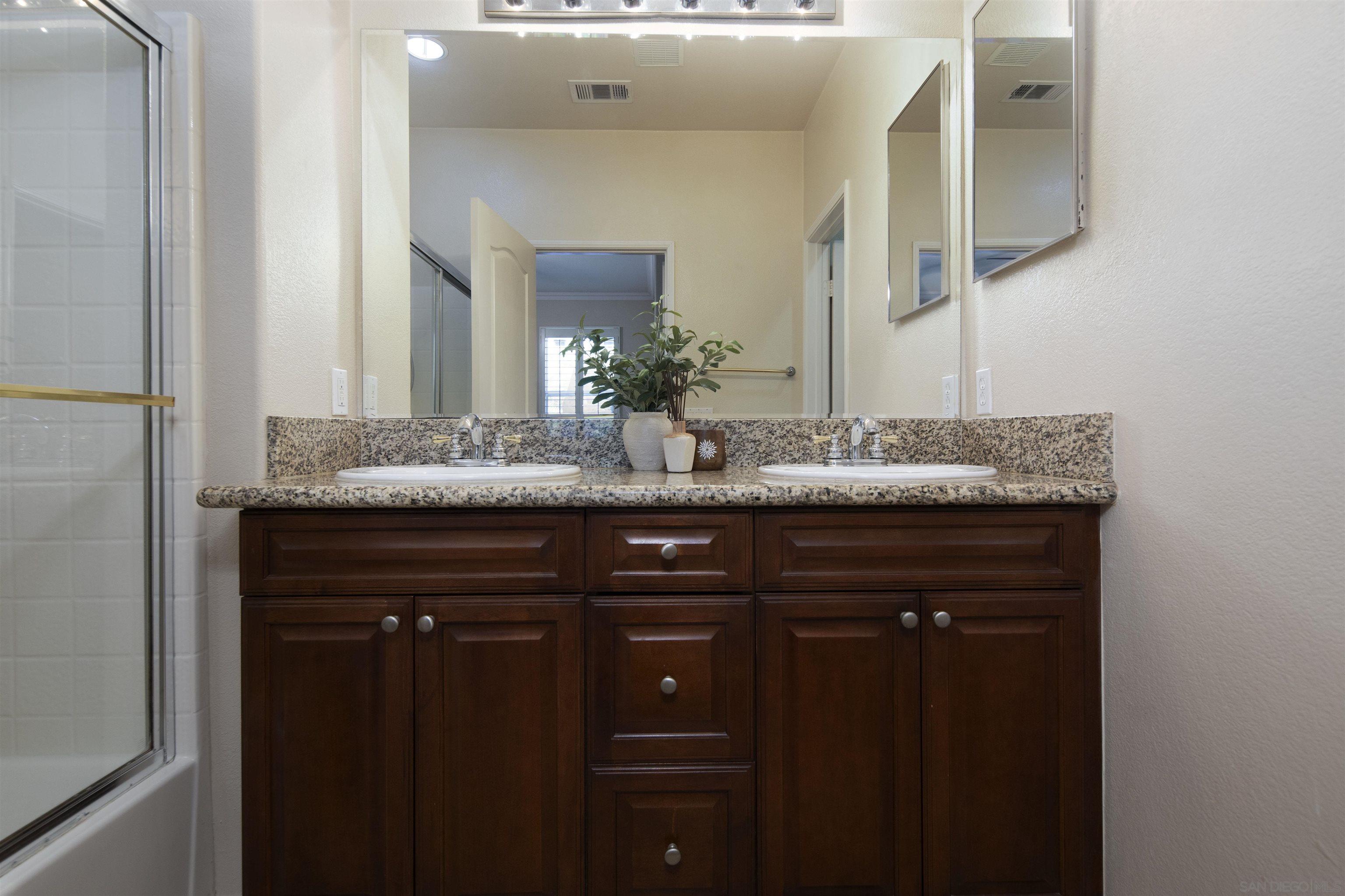 Detail Gallery Image 20 of 40 For 10910  Serafina Lane  #52,  San Diego,  CA 92128 - 2 Beds | 2 Baths