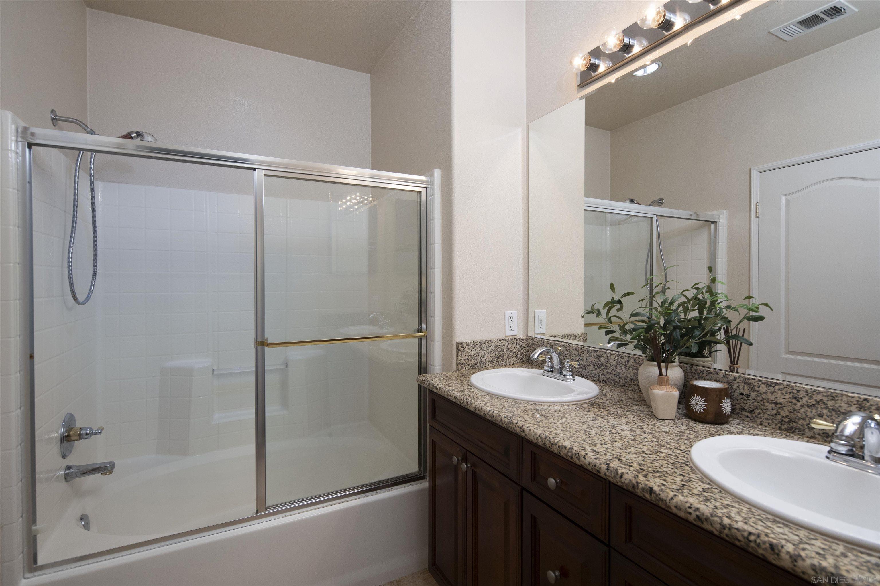 Detail Gallery Image 21 of 40 For 10910  Serafina Lane  #52,  San Diego,  CA 92128 - 2 Beds | 2 Baths