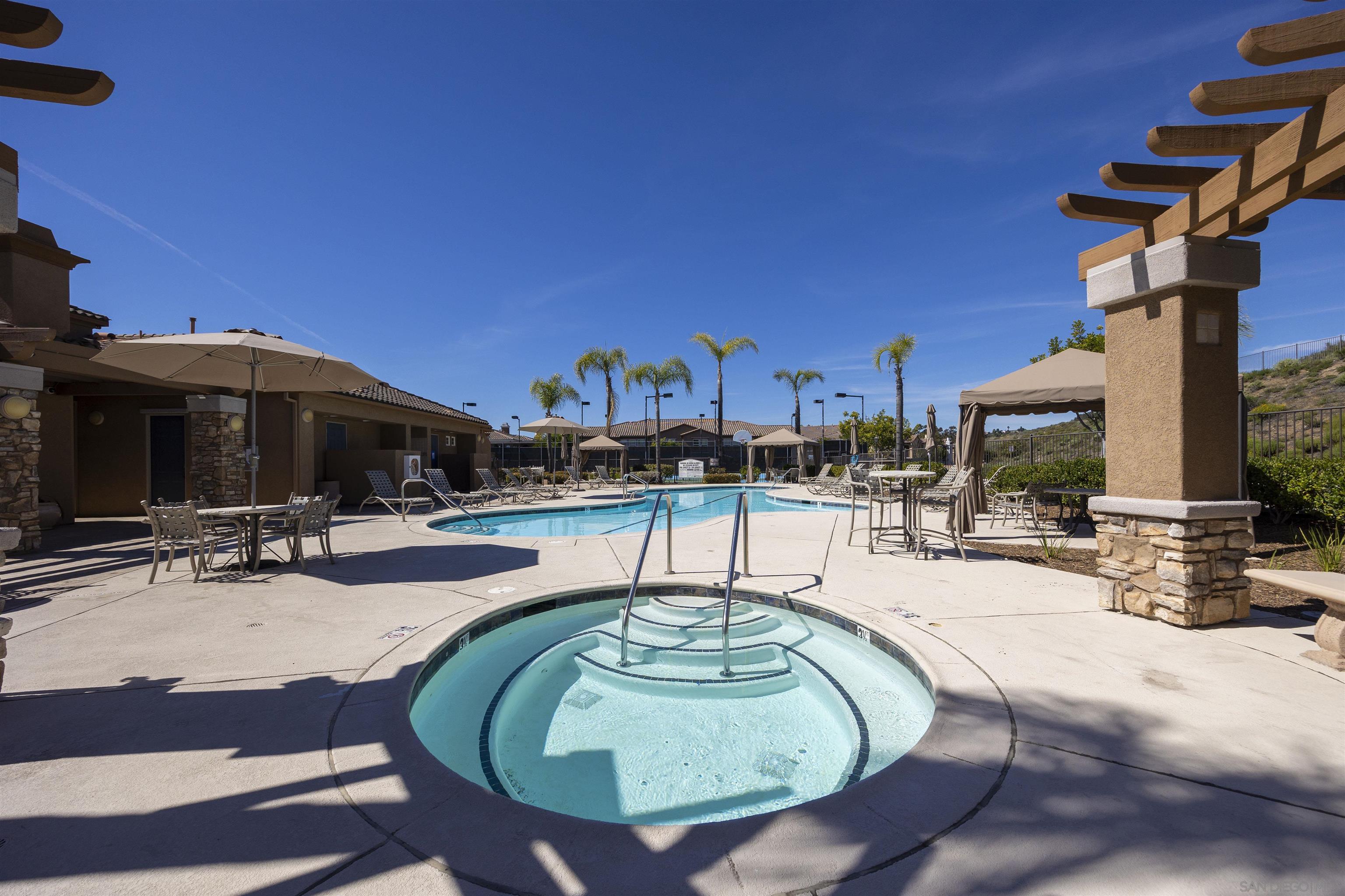 Detail Gallery Image 32 of 40 For 10910  Serafina Lane  #52,  San Diego,  CA 92128 - 2 Beds | 2 Baths