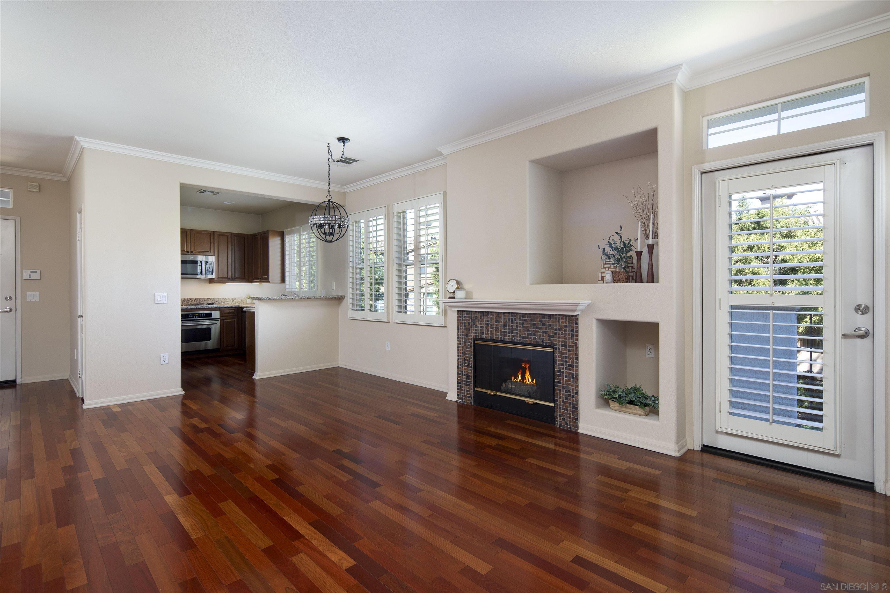 Detail Gallery Image 5 of 40 For 10910  Serafina Lane  #52,  San Diego,  CA 92128 - 2 Beds | 2 Baths