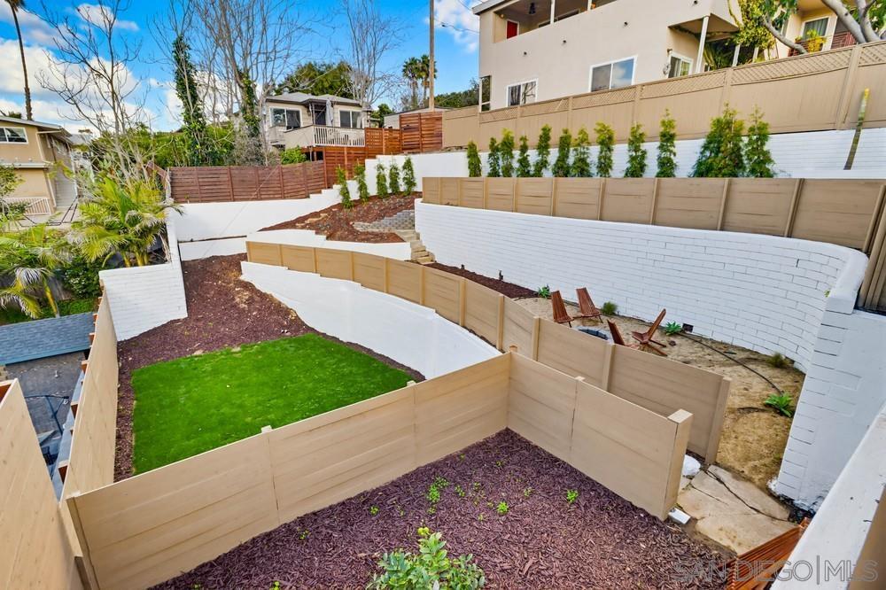 Detail Gallery Image 36 of 44 For 1056-1058  Lincoln Ave, San Diego,  CA 92103 - 4 Beds | 3 Baths