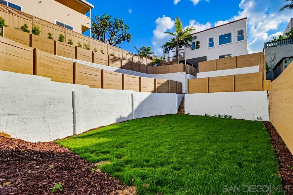 Detail Gallery Image 40 of 44 For 1056-1058  Lincoln Ave, San Diego,  CA 92103 - 4 Beds | 3 Baths