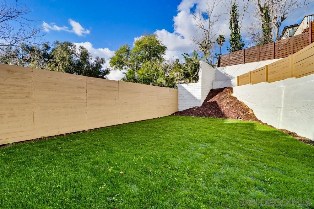 Detail Gallery Image 41 of 44 For 1056-1058  Lincoln Ave, San Diego,  CA 92103 - 4 Beds | 3 Baths