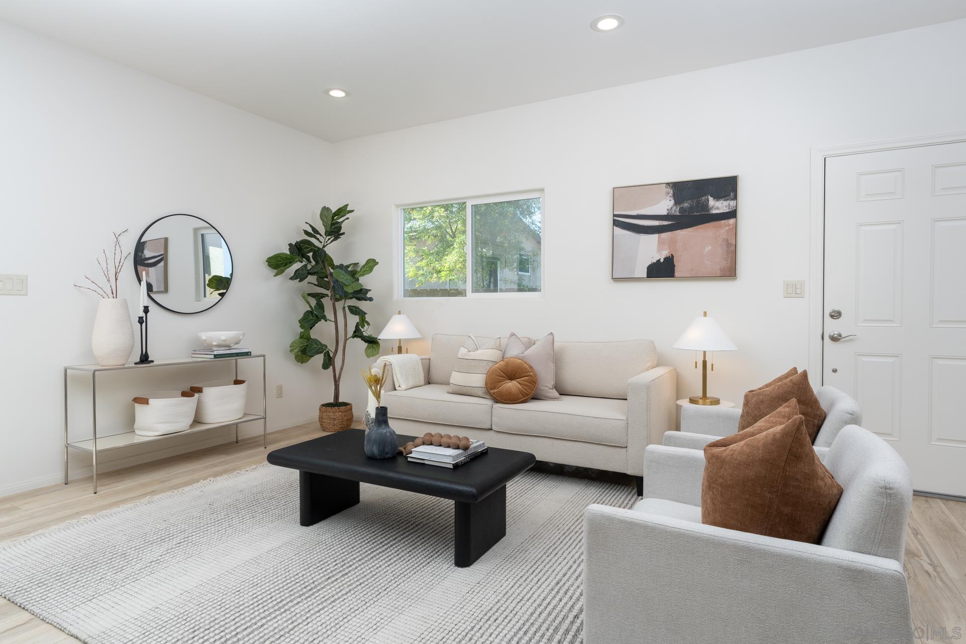 Detail Gallery Image 11 of 74 For 12327  Lemon Crest Dr, Lakeside,  CA 92040 - 5 Beds | 4 Baths