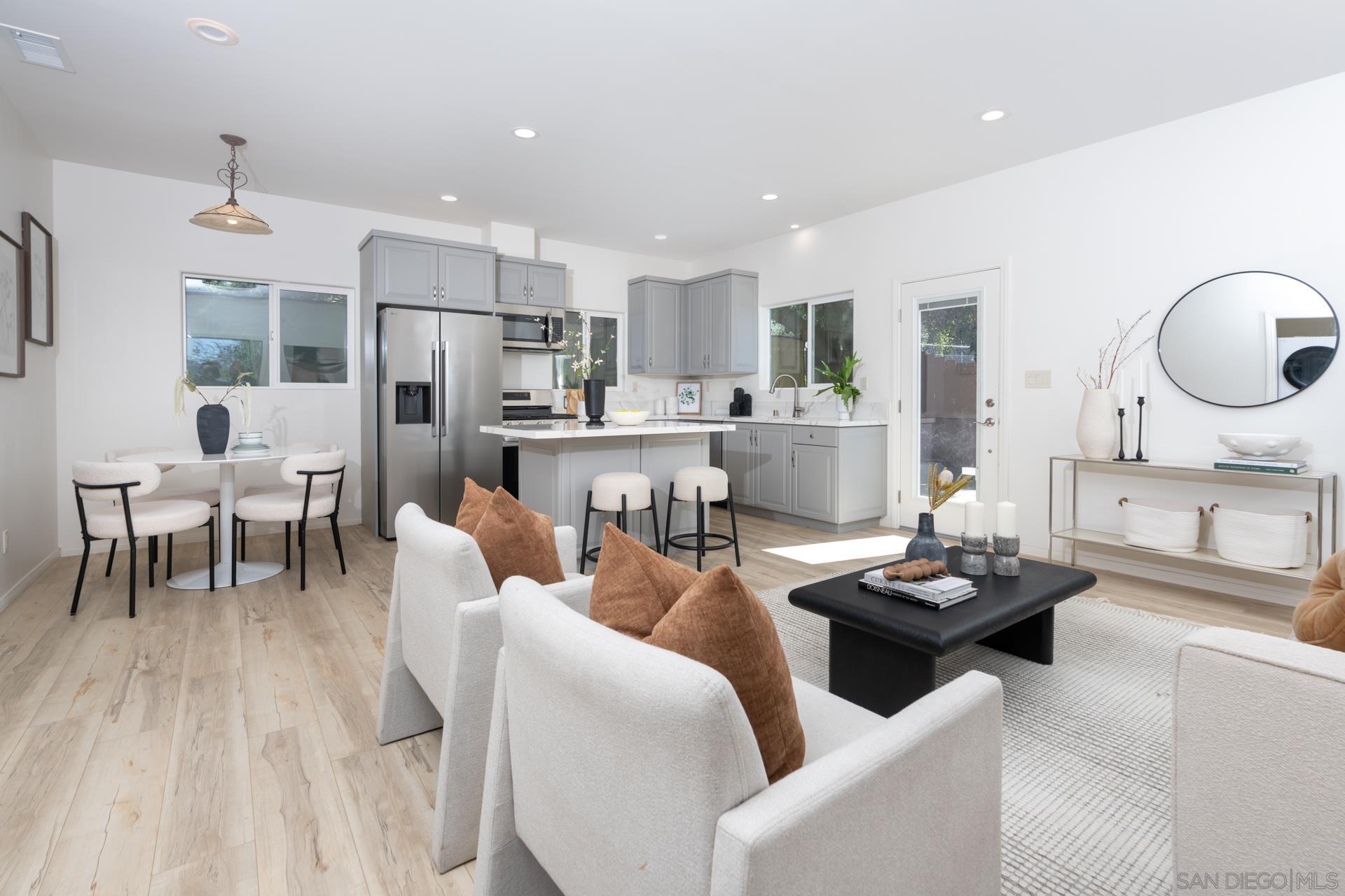 Detail Gallery Image 10 of 74 For 12327  Lemon Crest Dr, Lakeside,  CA 92040 - 5 Beds | 4 Baths