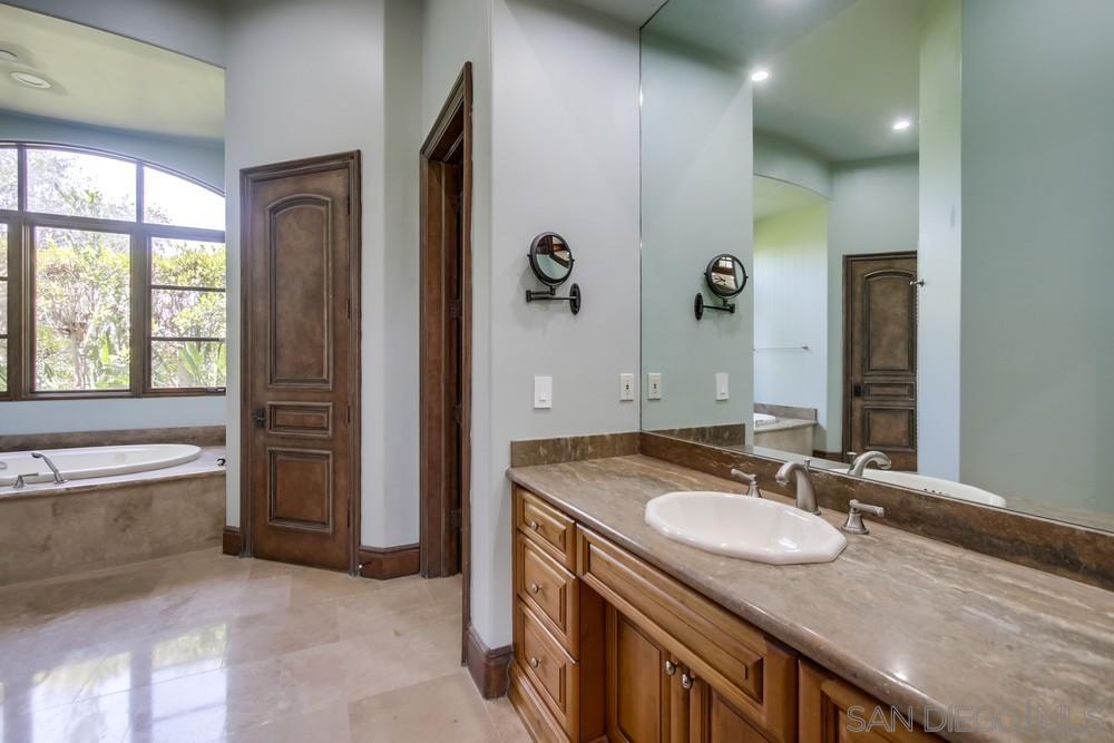 Detail Gallery Image 21 of 66 For 14175  Biscayne Pl, Poway,  CA 92064 - 6 Beds | 6/1 Baths