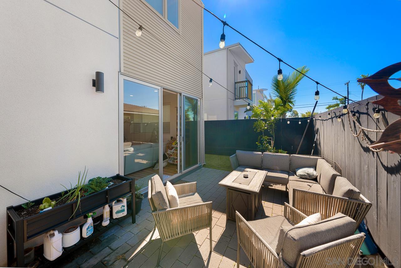 Detail Gallery Image 18 of 43 For 1166  Holly Avenue  #3,  Imperial Beach,  CA 91932 - 3 Beds | 2/1 Baths