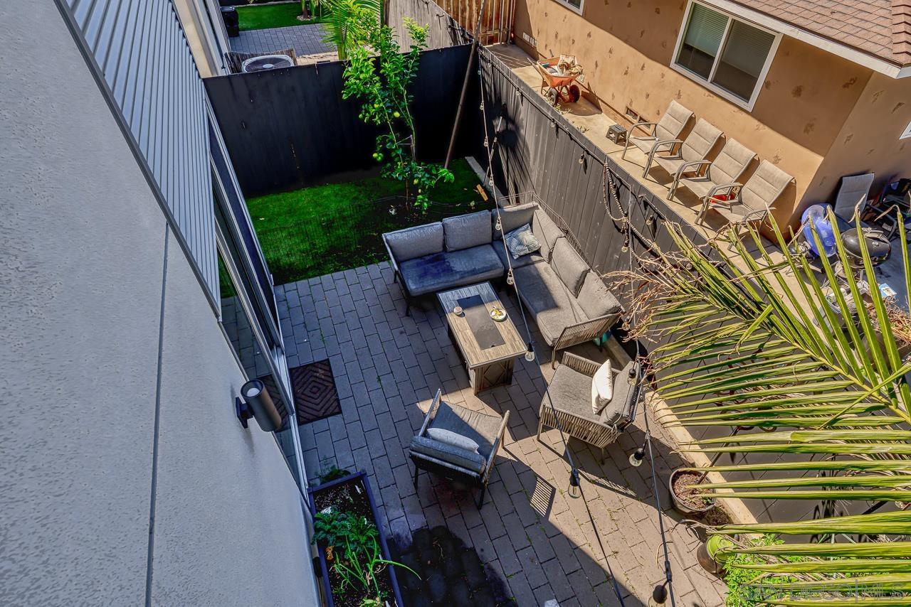 Detail Gallery Image 20 of 43 For 1166  Holly Avenue  #3,  Imperial Beach,  CA 91932 - 3 Beds | 2/1 Baths