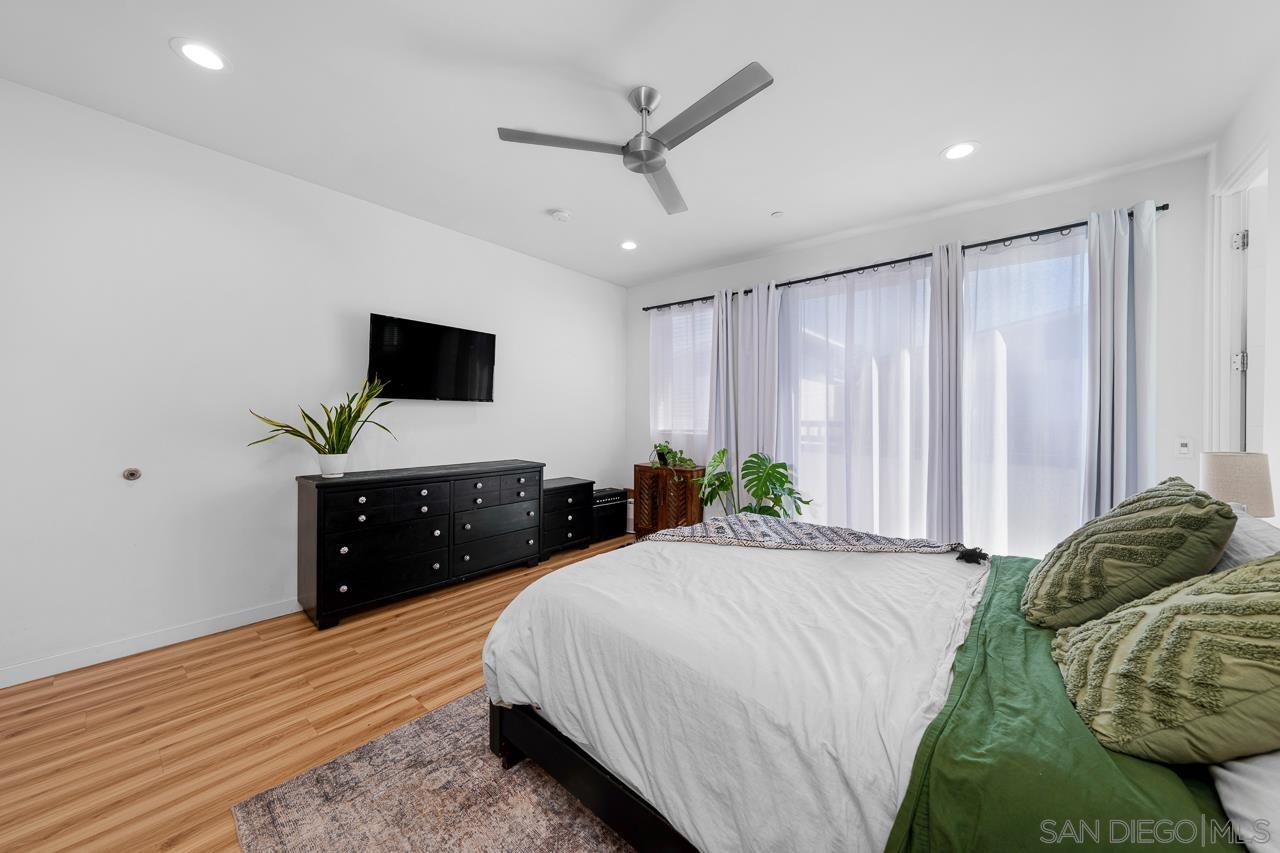 Detail Gallery Image 24 of 43 For 1166  Holly Avenue  #3,  Imperial Beach,  CA 91932 - 3 Beds | 2/1 Baths