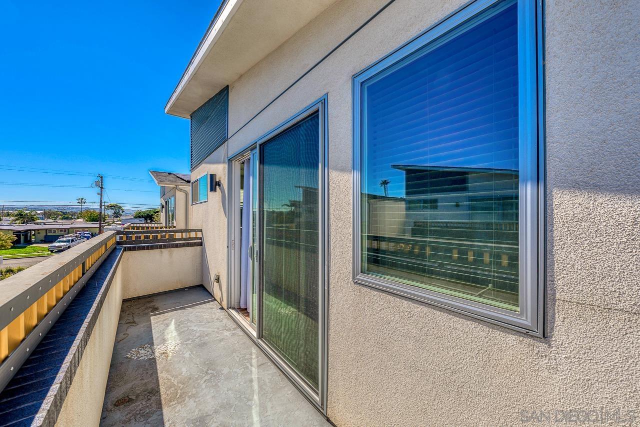 Detail Gallery Image 29 of 43 For 1166  Holly Avenue  #3,  Imperial Beach,  CA 91932 - 3 Beds | 2/1 Baths