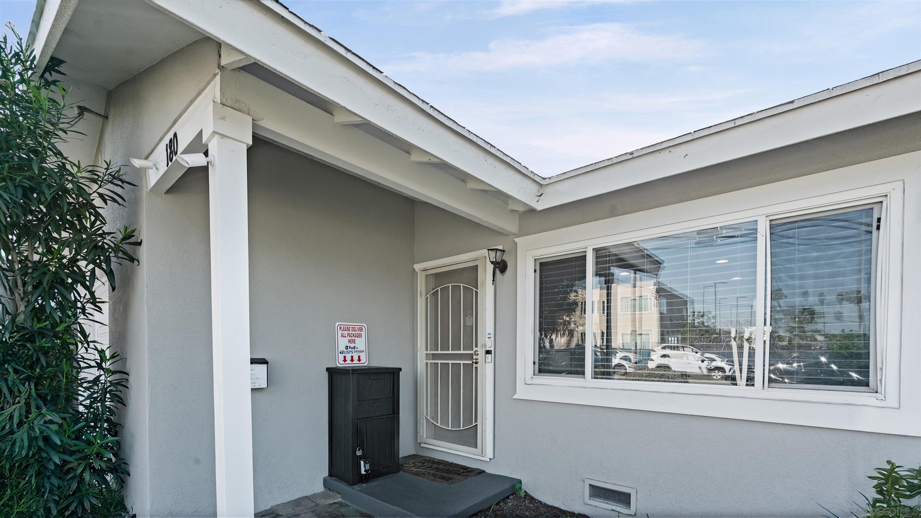 Detail Gallery Image 2 of 25 For 180  Fifth Ave, Chula Vista,  CA 91910 - 3 Beds | 2 Baths