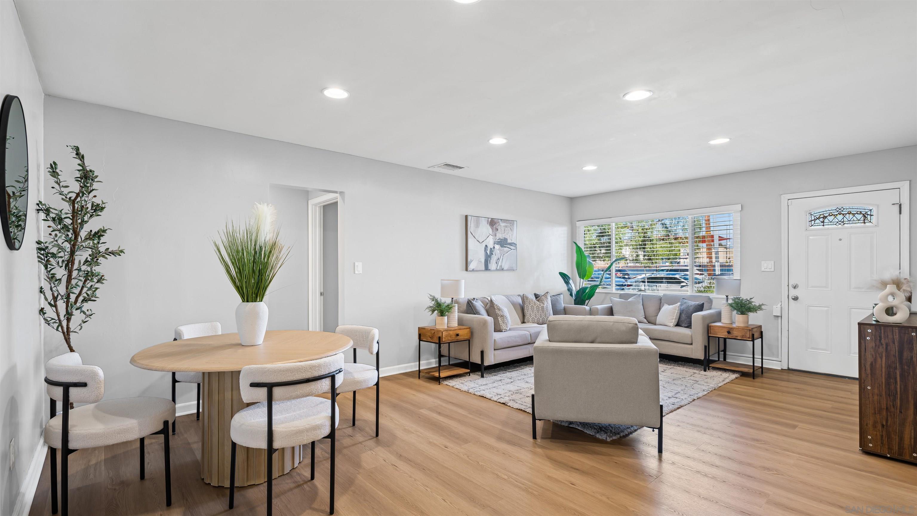 Detail Gallery Image 4 of 25 For 180  Fifth Ave, Chula Vista,  CA 91910 - 3 Beds | 2 Baths