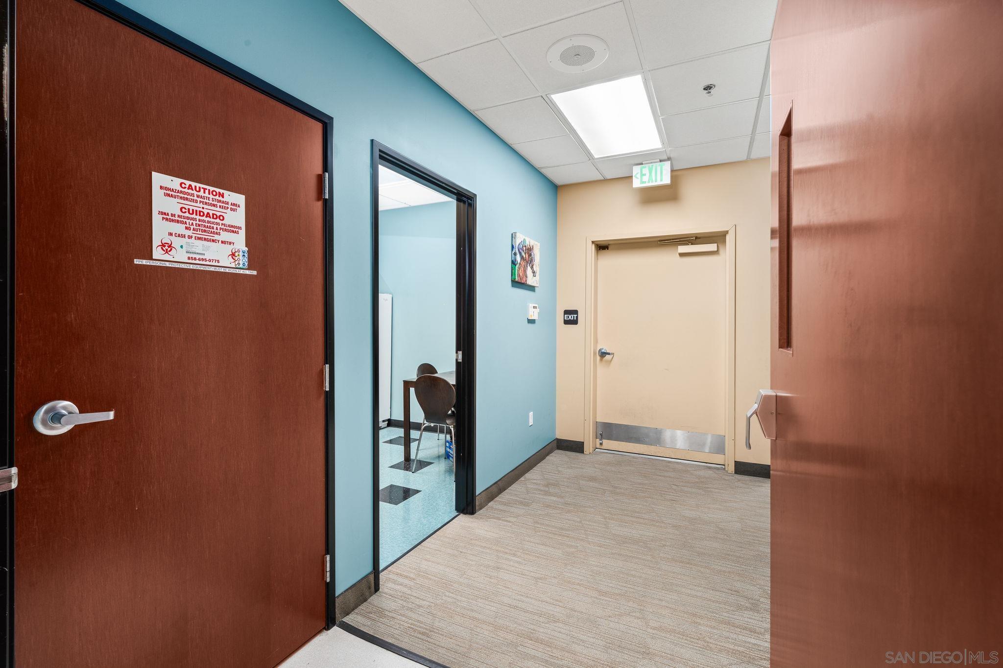 Detail Gallery Image 26 of 41 For 131  Orange Ave, Coronado,  CA 92118 - – Beds | – Baths