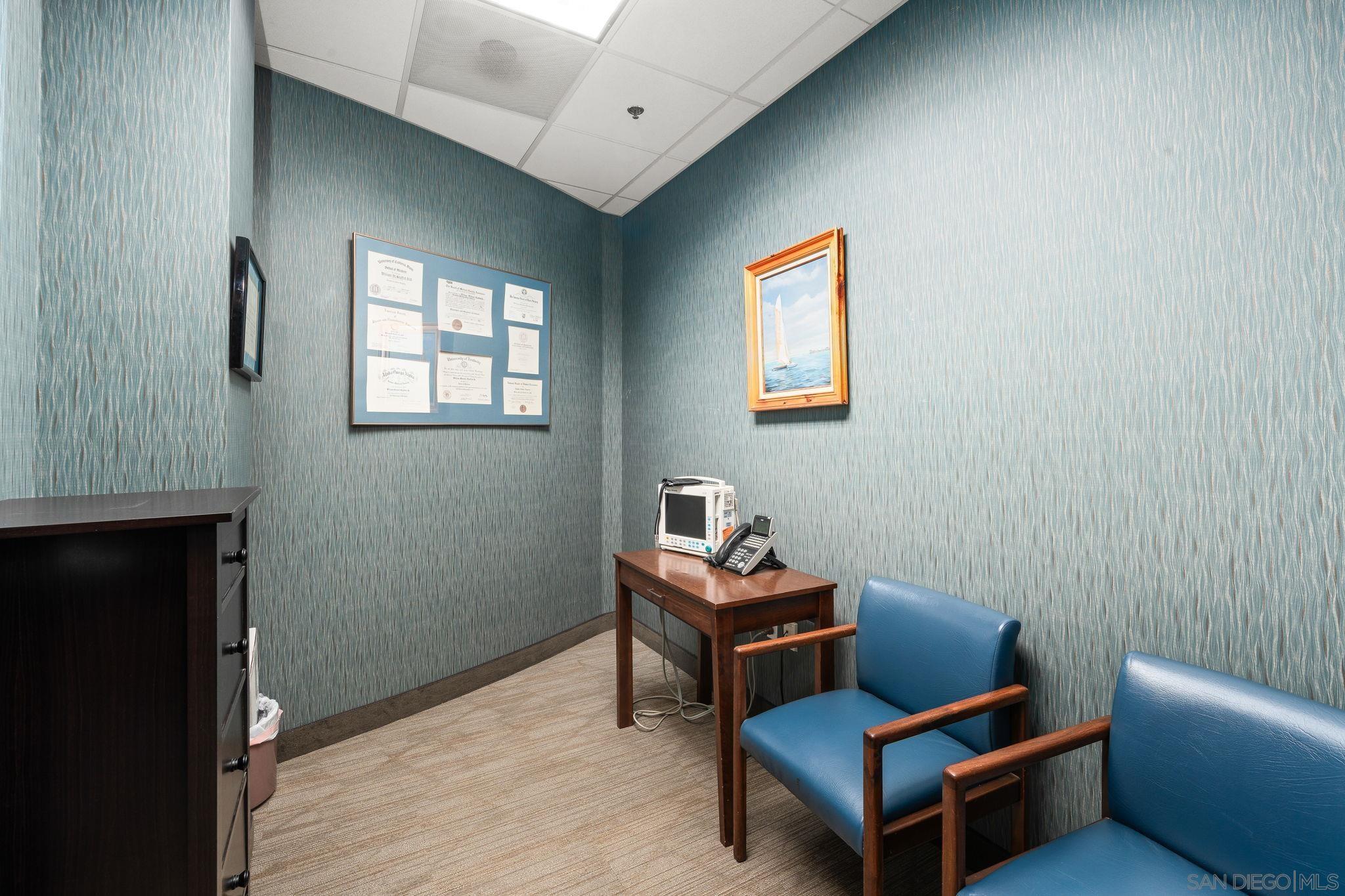 Detail Gallery Image 32 of 41 For 131  Orange Ave, Coronado,  CA 92118 - – Beds | – Baths