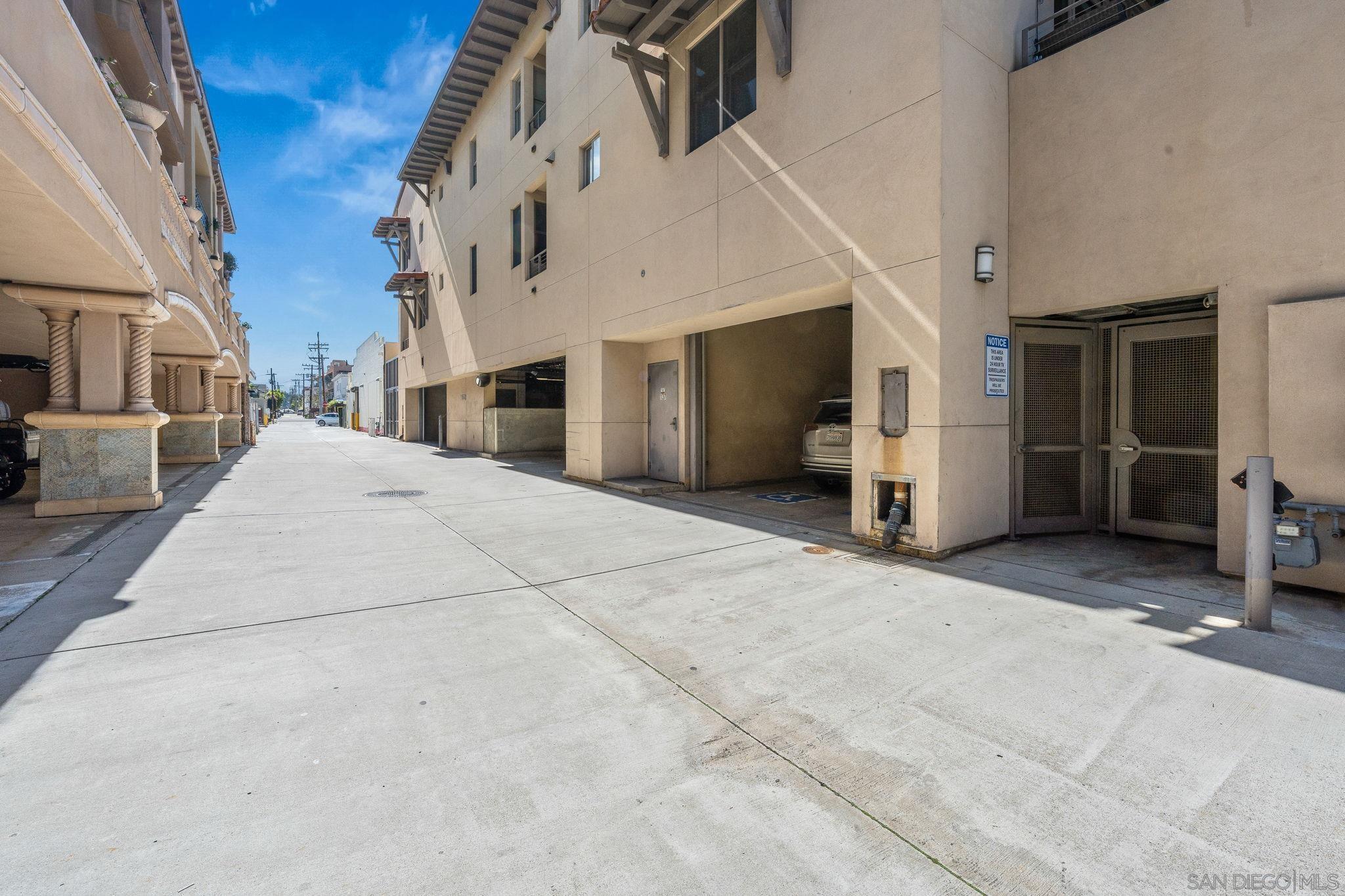 Detail Gallery Image 38 of 41 For 131  Orange Ave, Coronado,  CA 92118 - – Beds | – Baths