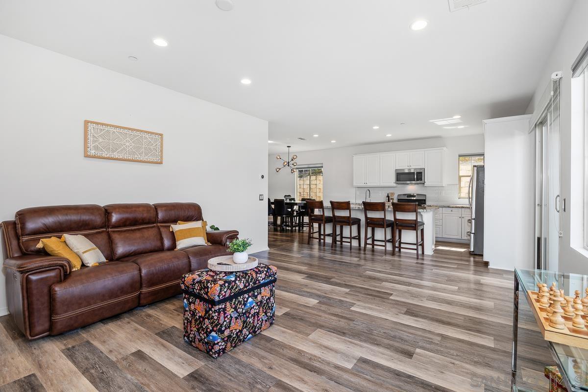 Detail Gallery Image 16 of 32 For 309  Ione Way, El Cajon,  CA 92020 - 3 Beds | 2/1 Baths