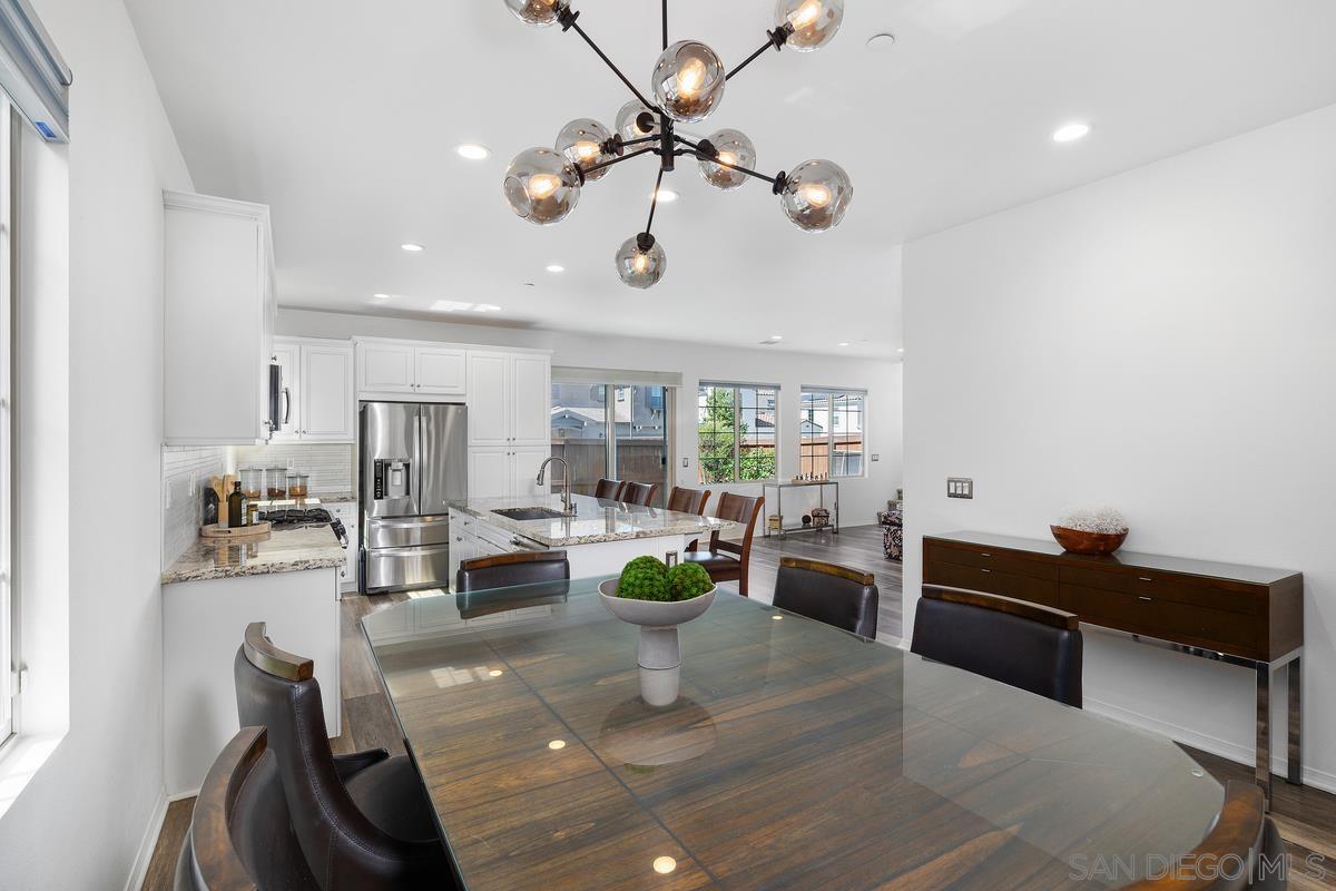 Detail Gallery Image 5 of 32 For 309  Ione Way, El Cajon,  CA 92020 - 3 Beds | 2/1 Baths