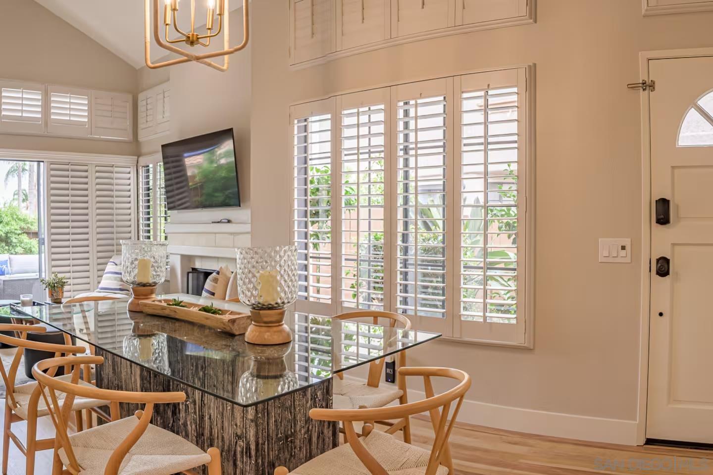 Detail Gallery Image 15 of 31 For 3691  Caminito Cielo Del Mar, San Diego,  CA 92130 - 3 Beds | 3 Baths