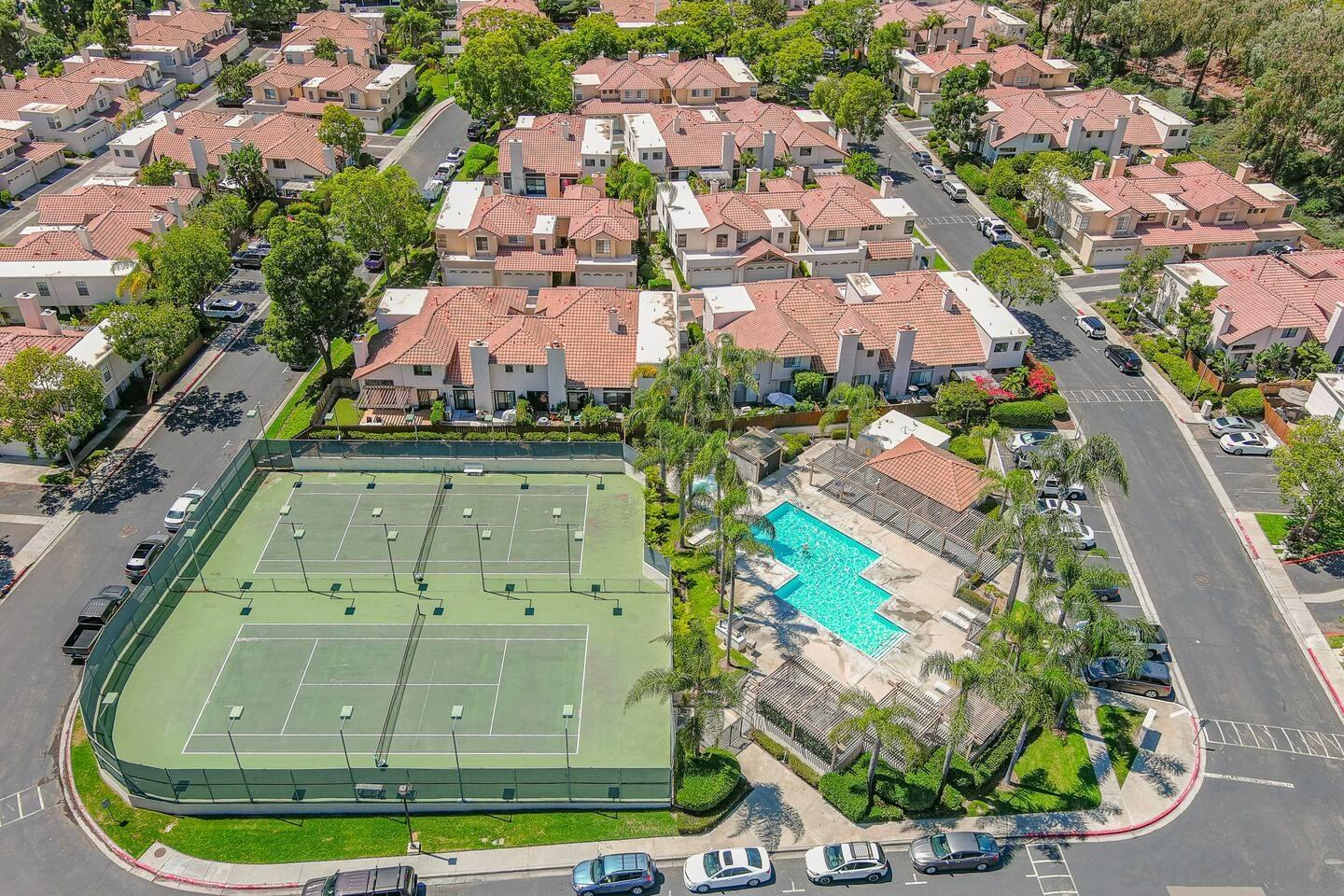 Detail Gallery Image 29 of 31 For 3691  Caminito Cielo Del Mar, San Diego,  CA 92130 - 3 Beds | 3 Baths