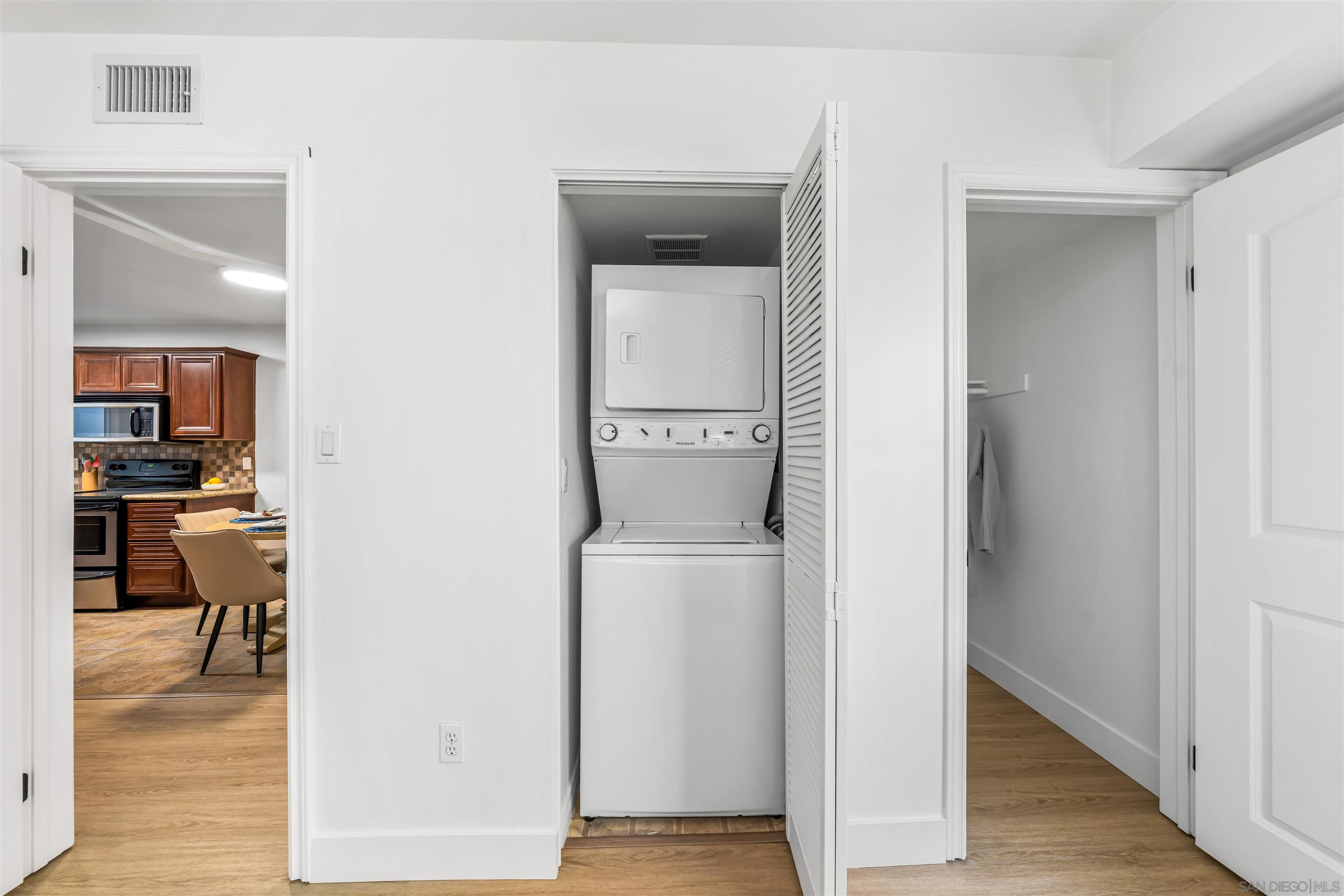 Detail Gallery Image 14 of 21 For 1030  Robinson Ave  #104,  San Diego,  CA 92103 - 1 Beds | 1 Baths