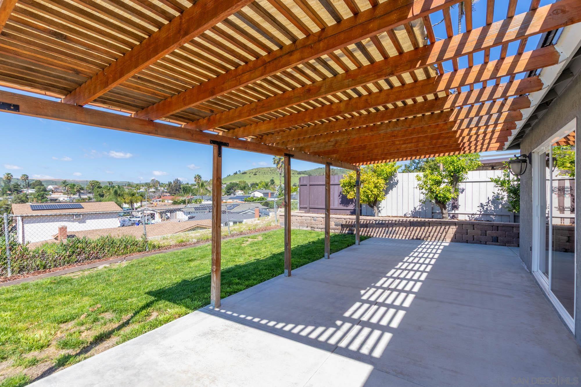 Detail Gallery Image 26 of 51 For 9722  Roe Dr, Santee,  CA 92071 - 5 Beds | 3 Baths