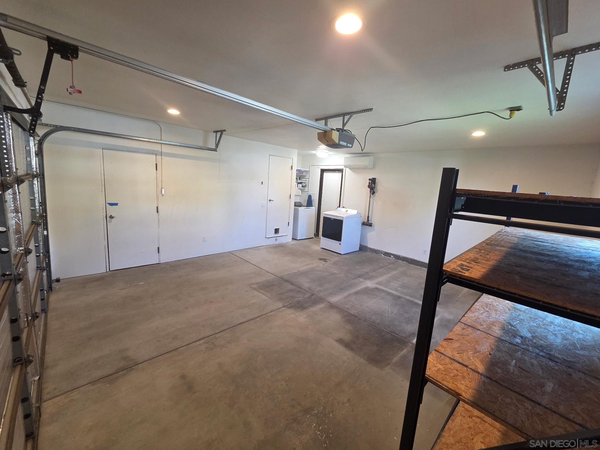 Detail Gallery Image 31 of 51 For 9722  Roe Dr, Santee,  CA 92071 - 5 Beds | 3 Baths