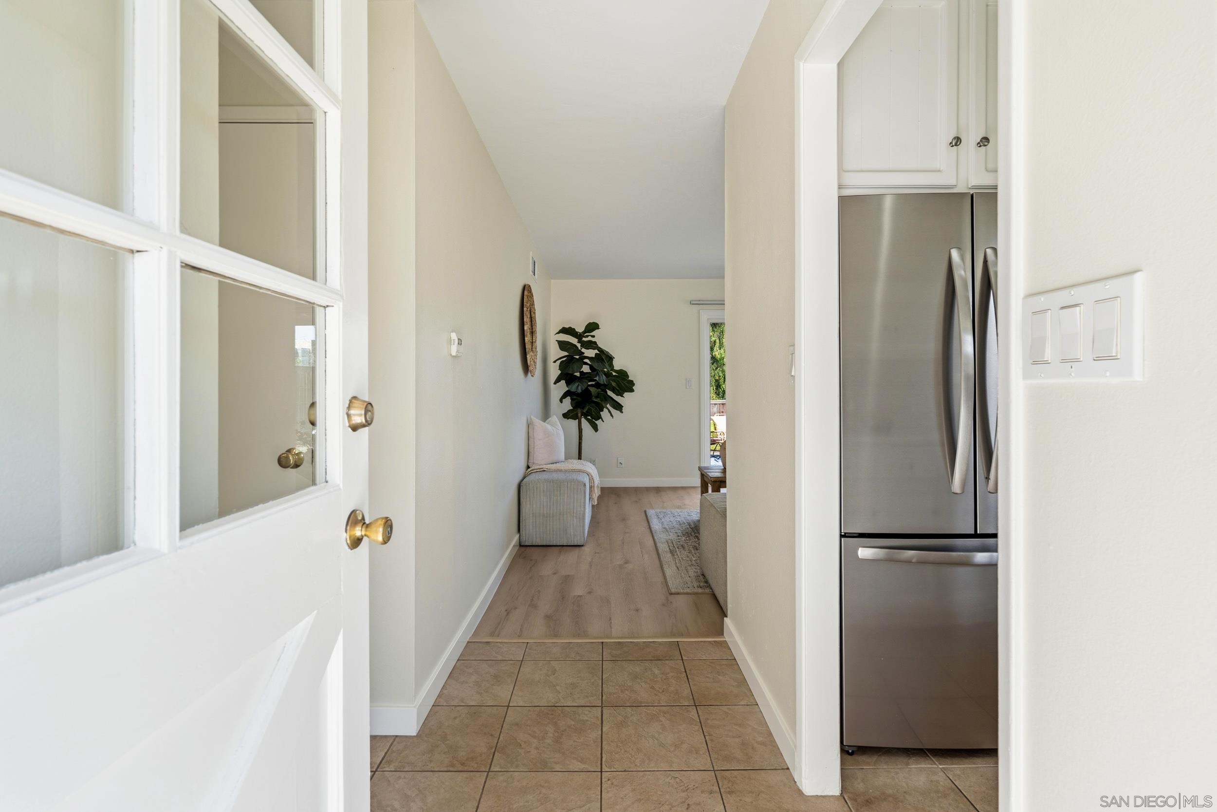 Detail Gallery Image 4 of 29 For 5354  Peyton Place, San Diego,  CA 92117 - 3 Beds | 2 Baths