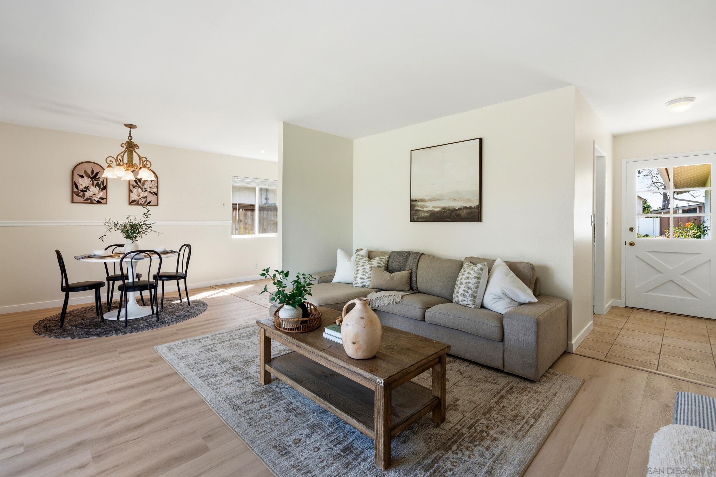 Detail Gallery Image 6 of 29 For 5354  Peyton Place, San Diego,  CA 92117 - 3 Beds | 2 Baths