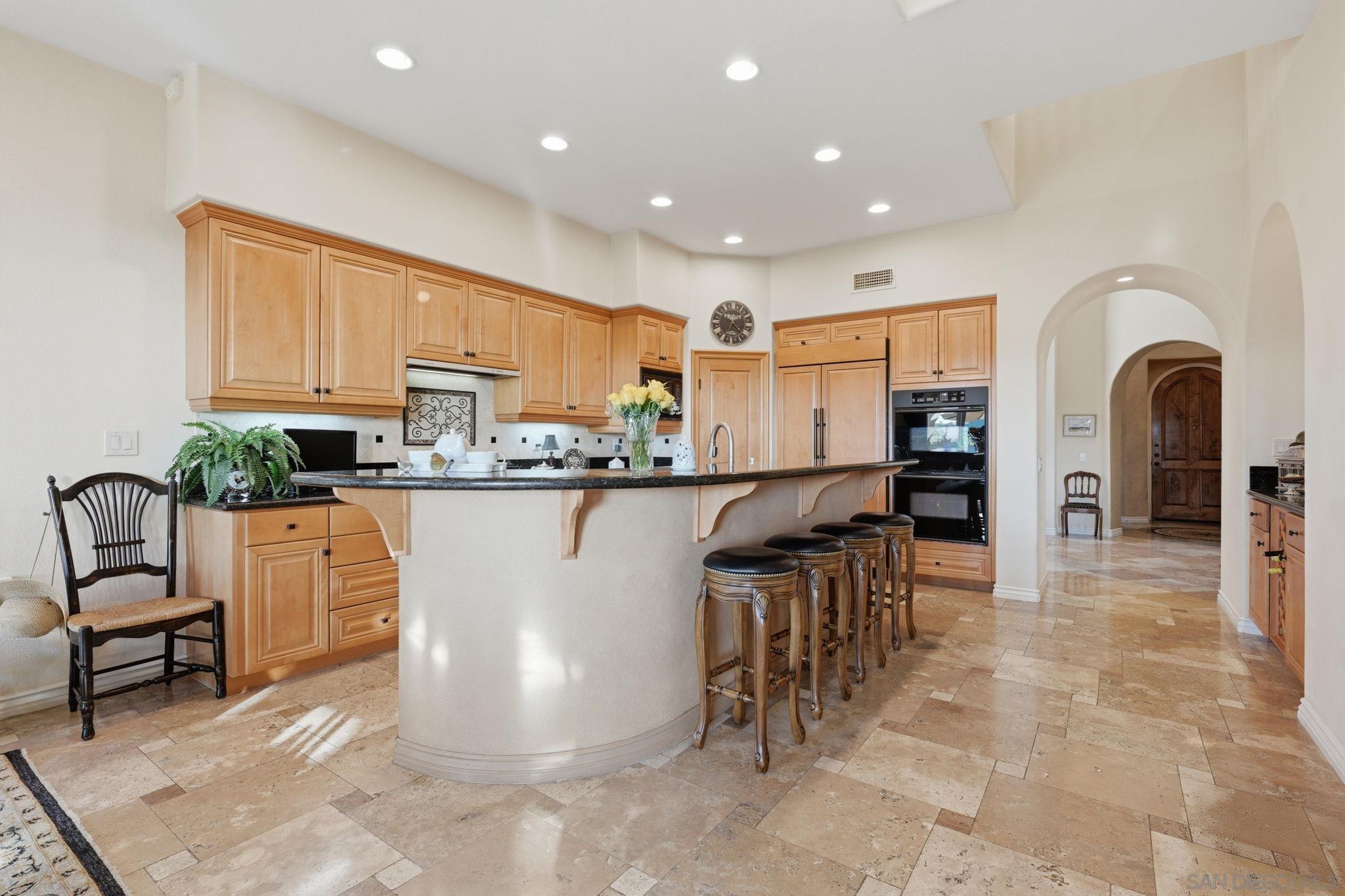 Detail Gallery Image 14 of 75 For 6277  Paseo Privado, Carlsbad,  CA 92009 - 4 Beds | 2/1 Baths