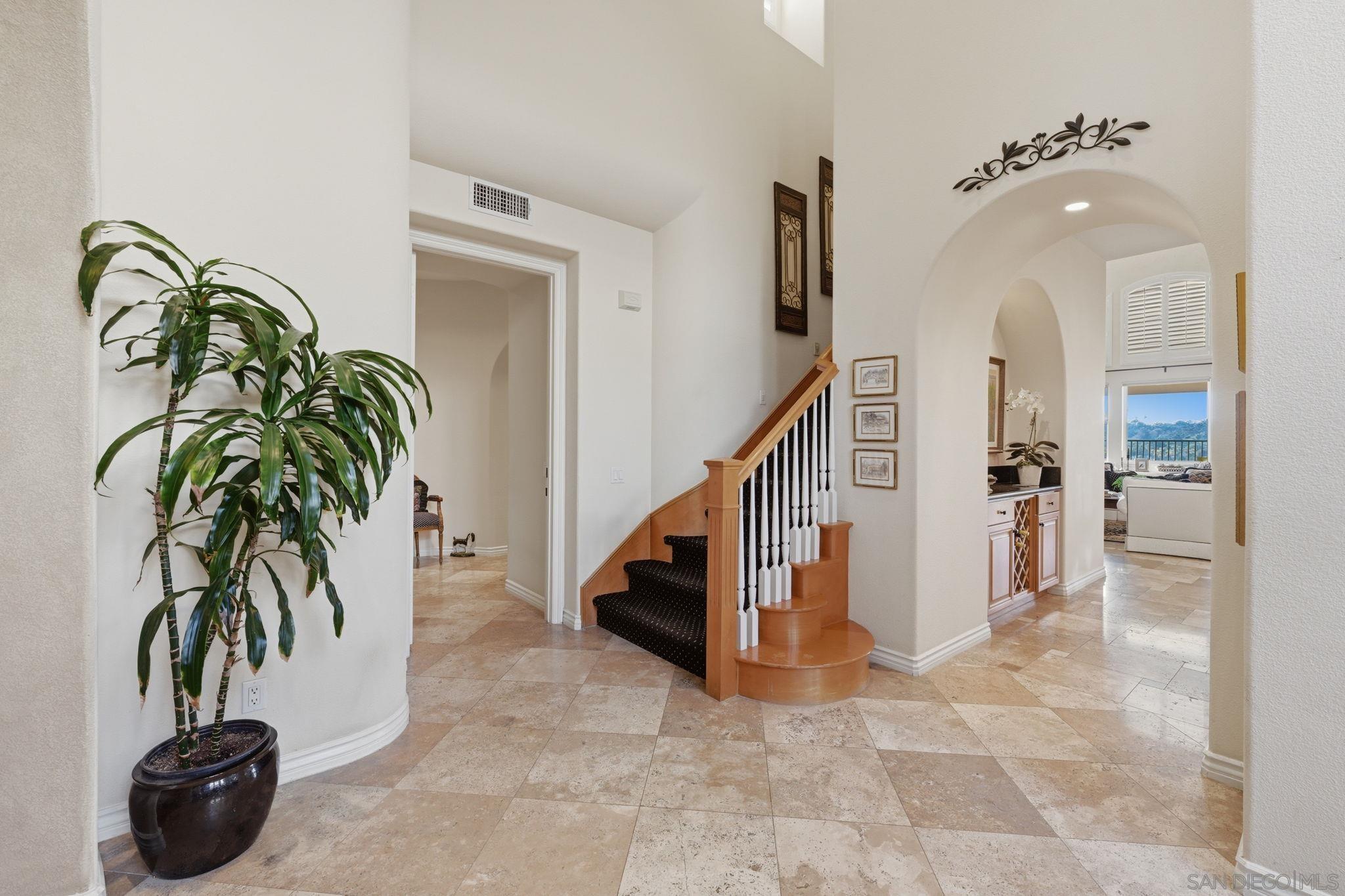 Detail Gallery Image 5 of 75 For 6277  Paseo Privado, Carlsbad,  CA 92009 - 4 Beds | 2/1 Baths