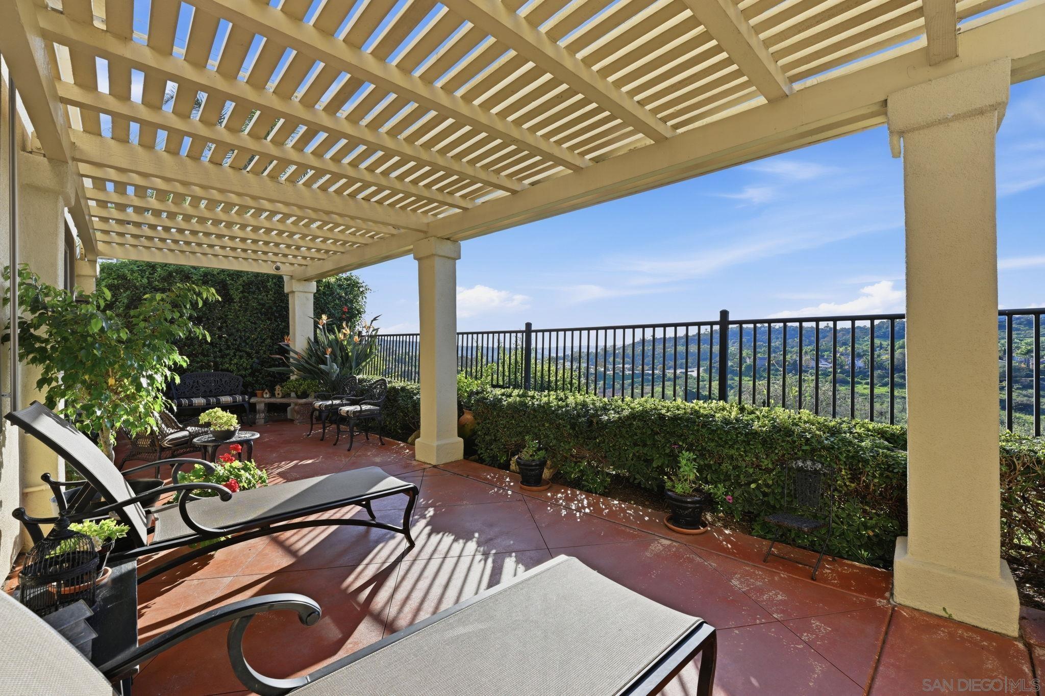 Detail Gallery Image 43 of 75 For 6277  Paseo Privado, Carlsbad,  CA 92009 - 4 Beds | 2/1 Baths