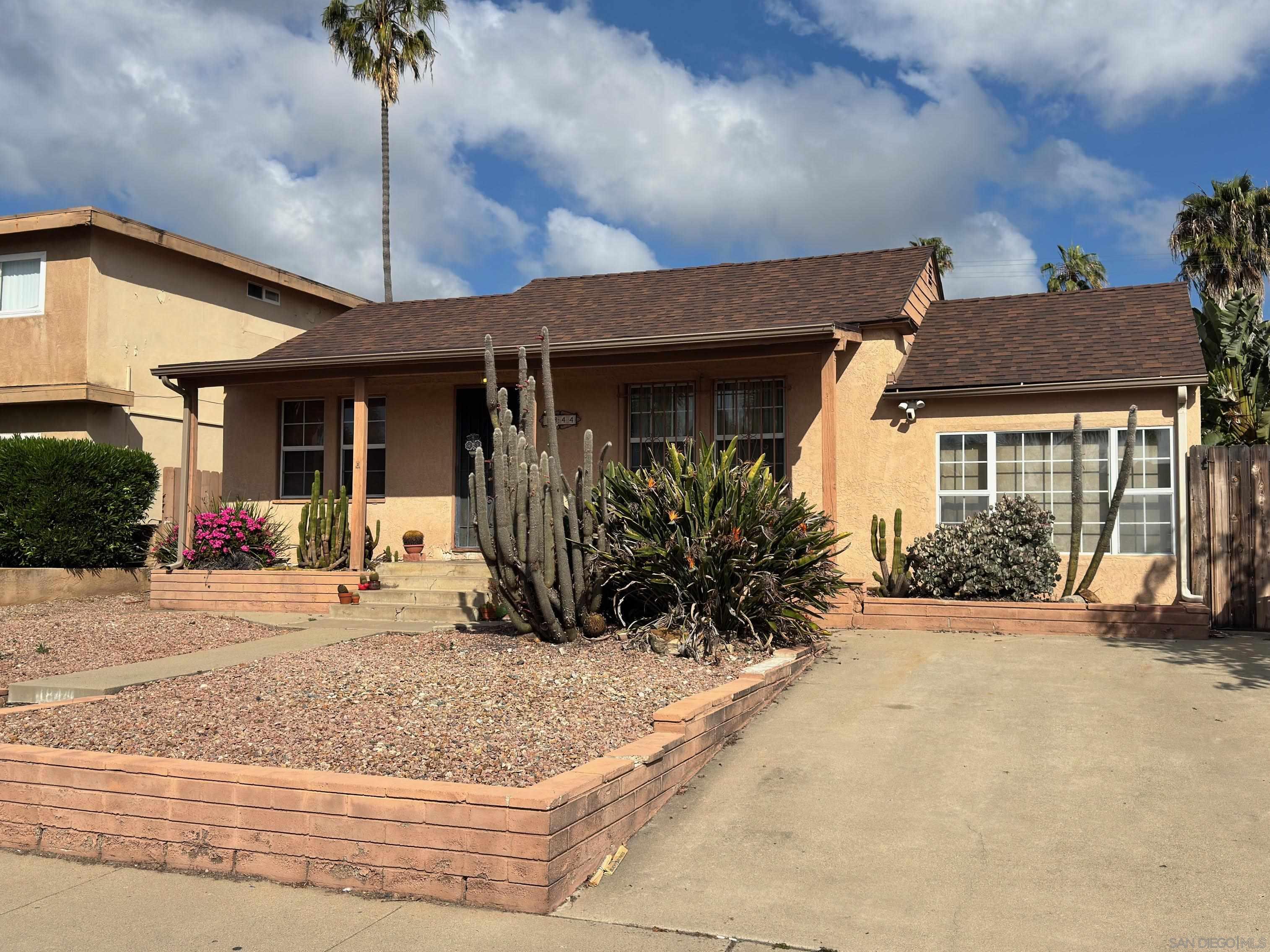 Front Image Thumbnail for SD260005359