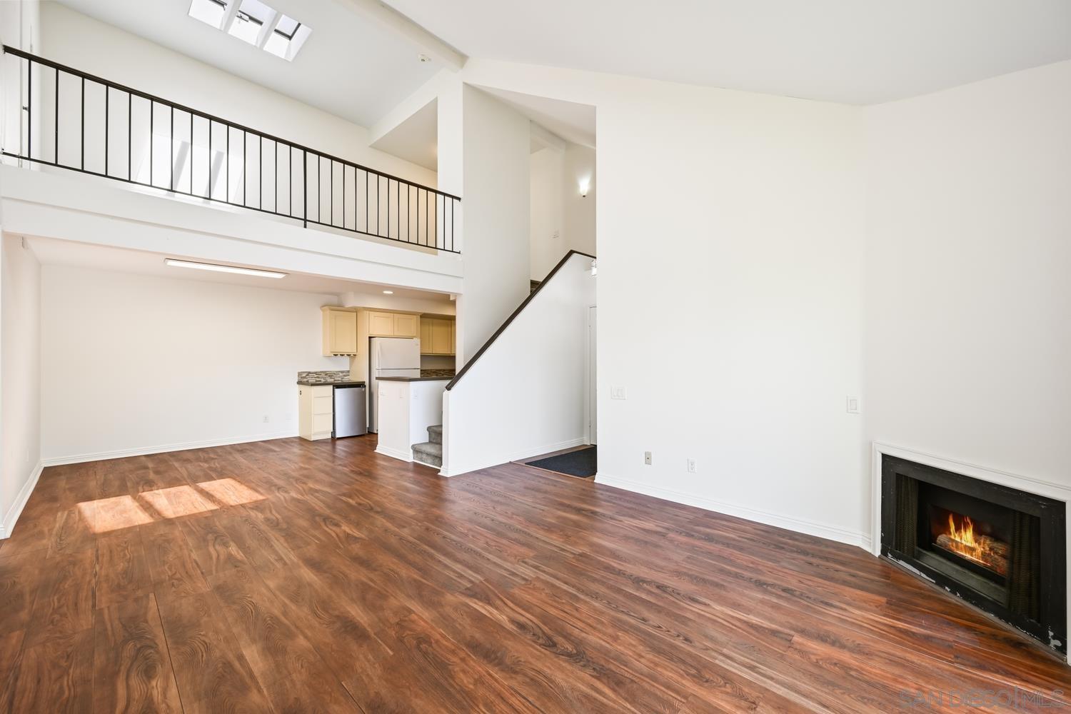 Detail Gallery Image 2 of 25 For 12237  Carmel Vista Rd  #259,  San Diego,  CA 92130 - 3 Beds | 2 Baths