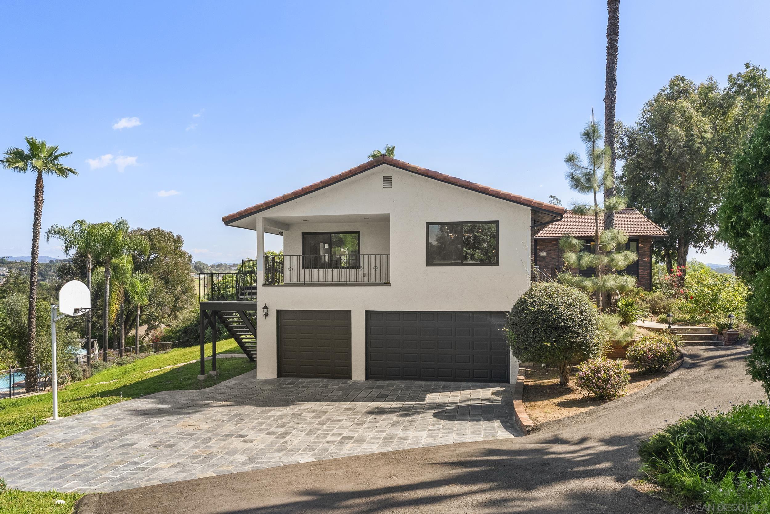 Detail Gallery Image 4 of 63 For 1080  Landavo Rancho Rd, Escondido,  CA 92027 - 4 Beds | 3 Baths