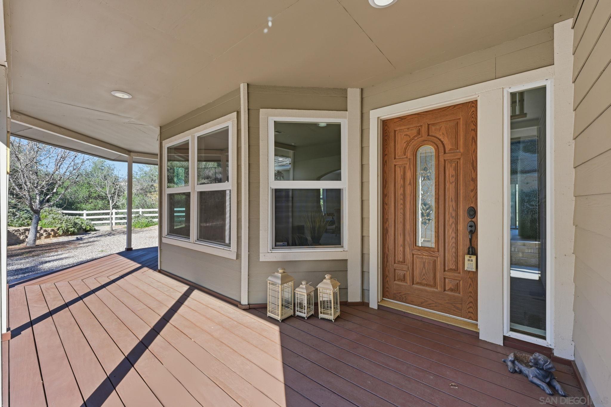 Detail Gallery Image 4 of 68 For 9216  Oak Grove Dr, Descanso,  CA 91916 - 3 Beds | 3/1 Baths